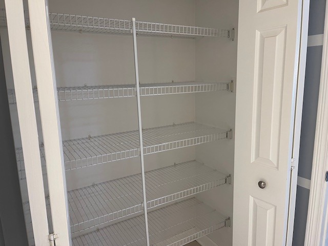 875 E 22nd Street #204, Lombard, IL 60148