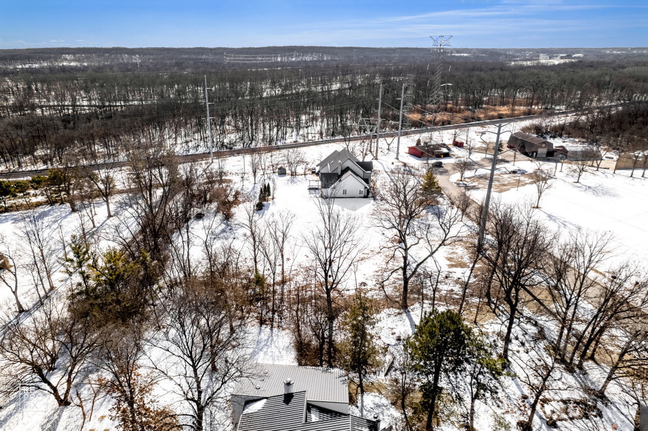 10s641 S Garfield Avenue, Burr Ridge, IL 60527