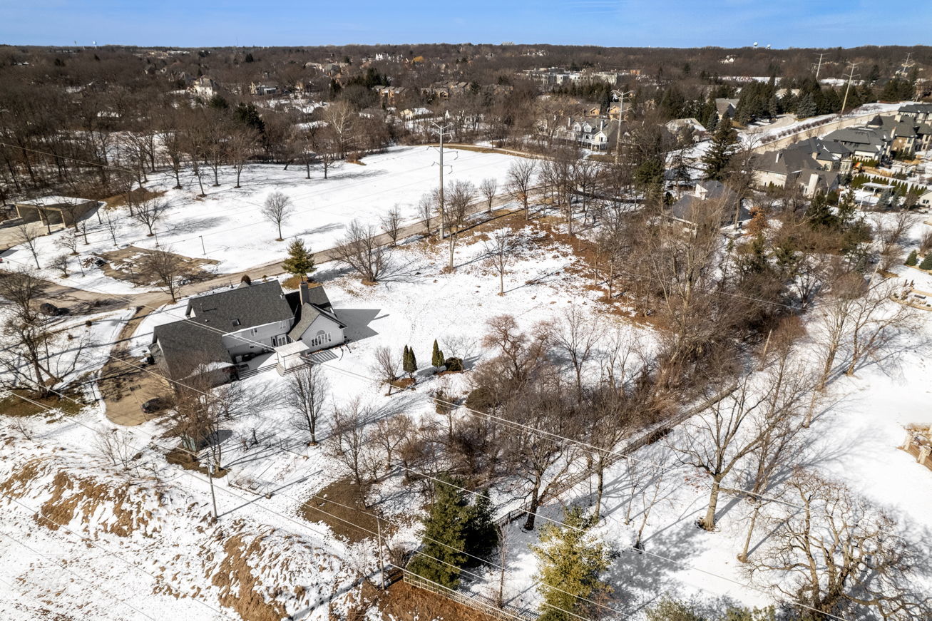 10s641 S Garfield Avenue, Burr Ridge, IL 60527