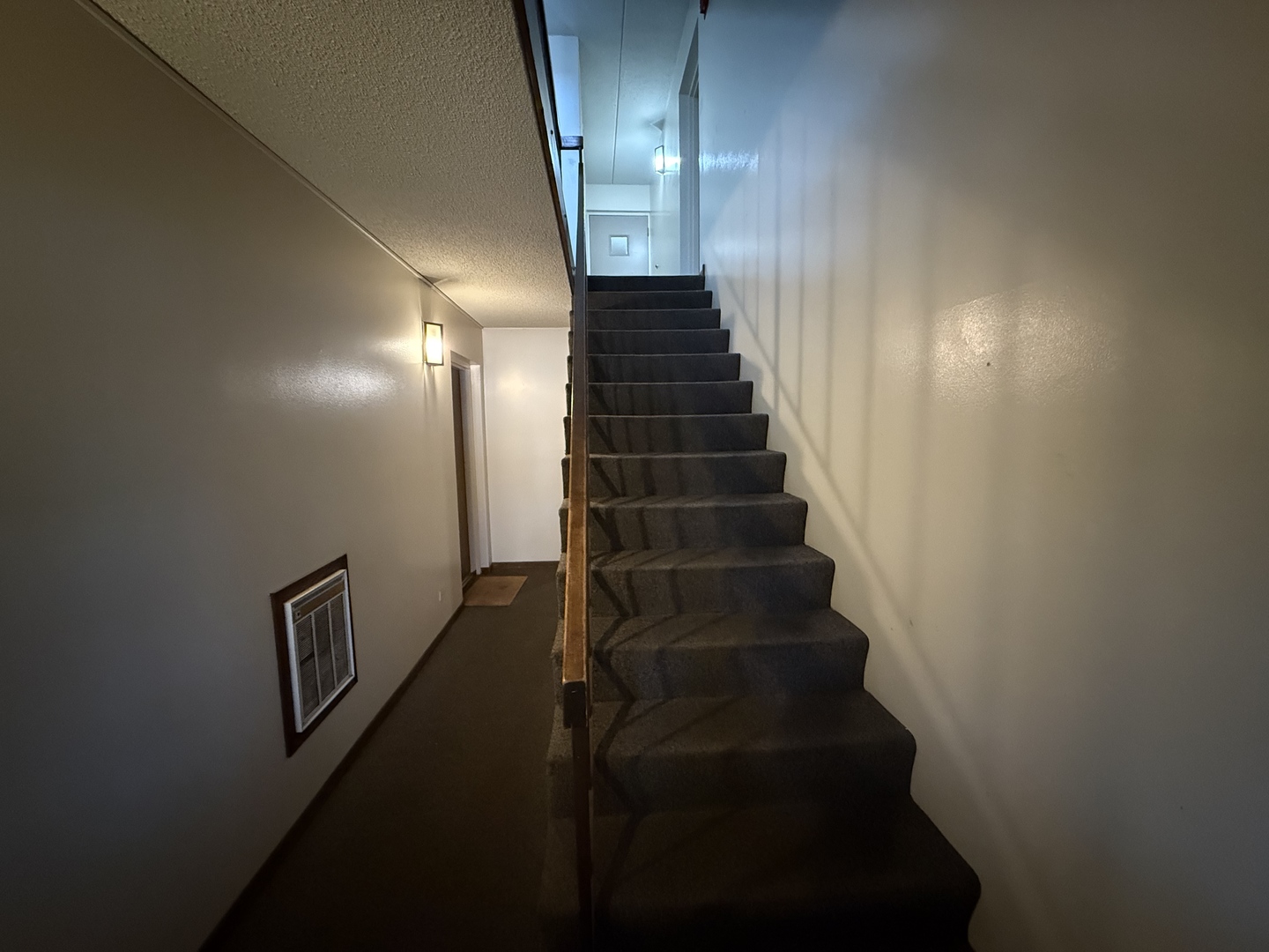 259 Stoneybrook Lane #2B, Bloomingdale, IL 60108