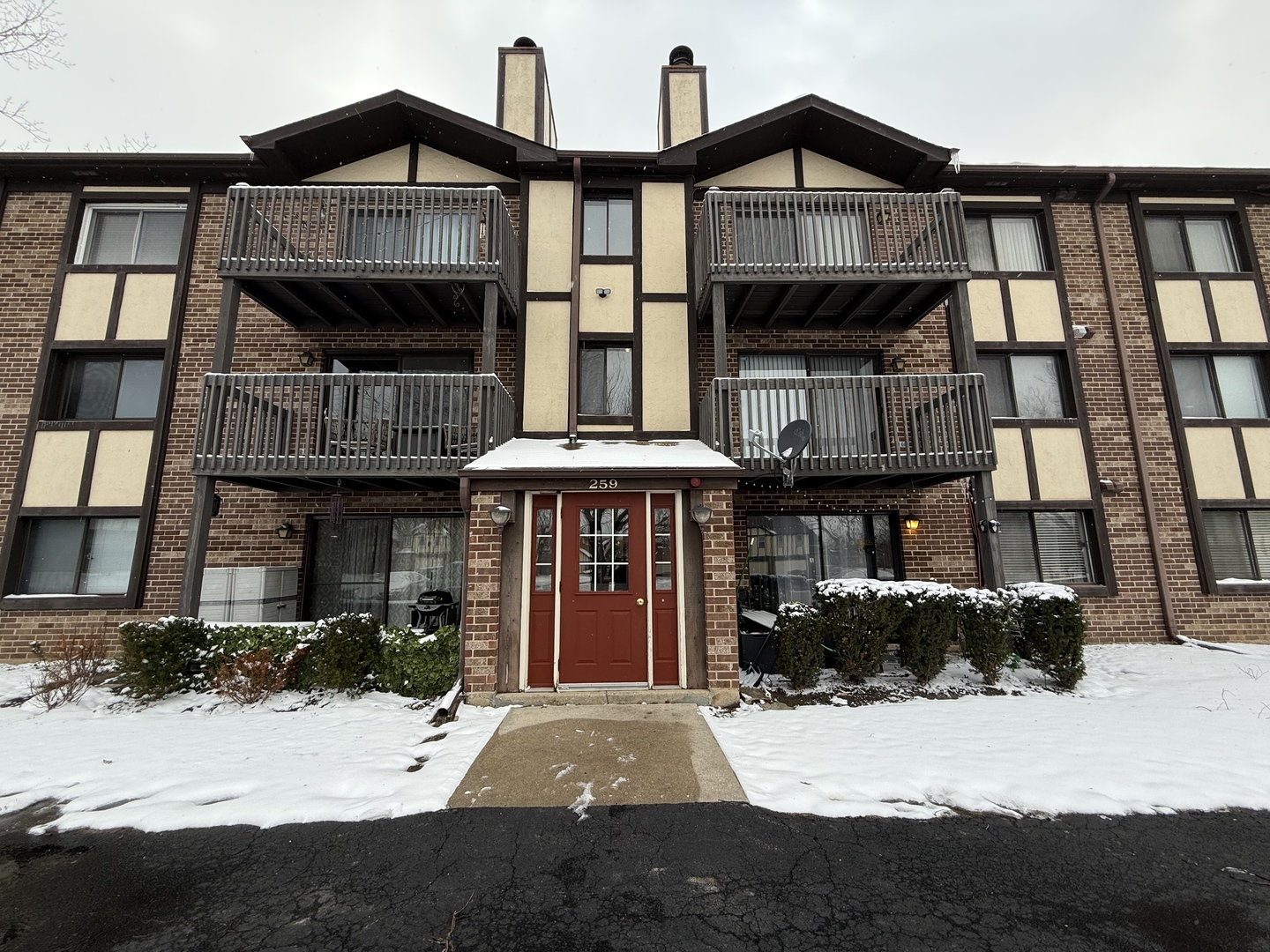 259 Stoneybrook Lane #2B, Bloomingdale, IL 60108