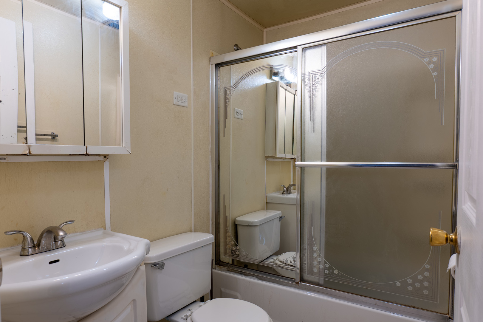 71 CAMBRIDGE Lane, Glendale Heights, IL 60139