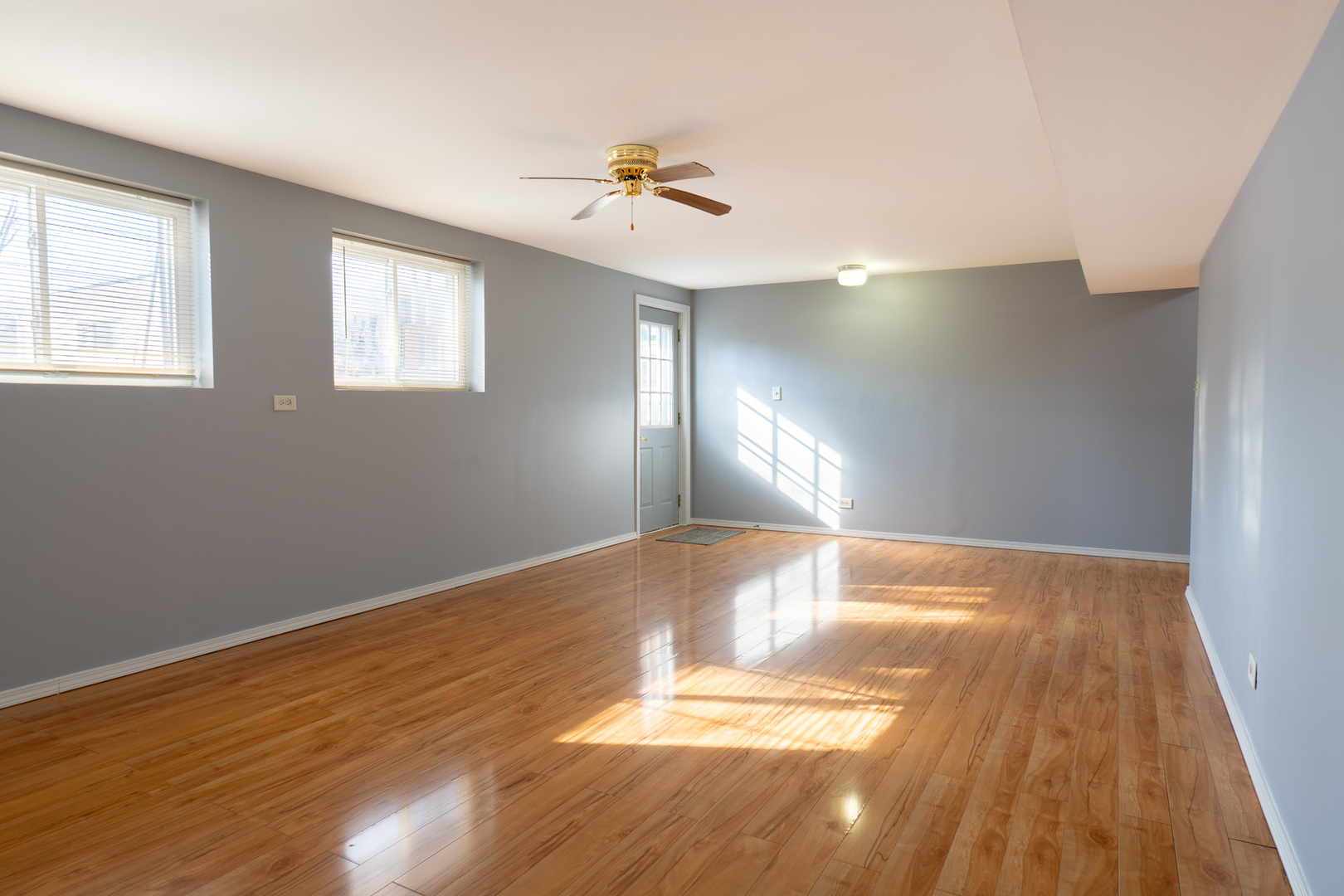 71 CAMBRIDGE Lane, Glendale Heights, IL 60139