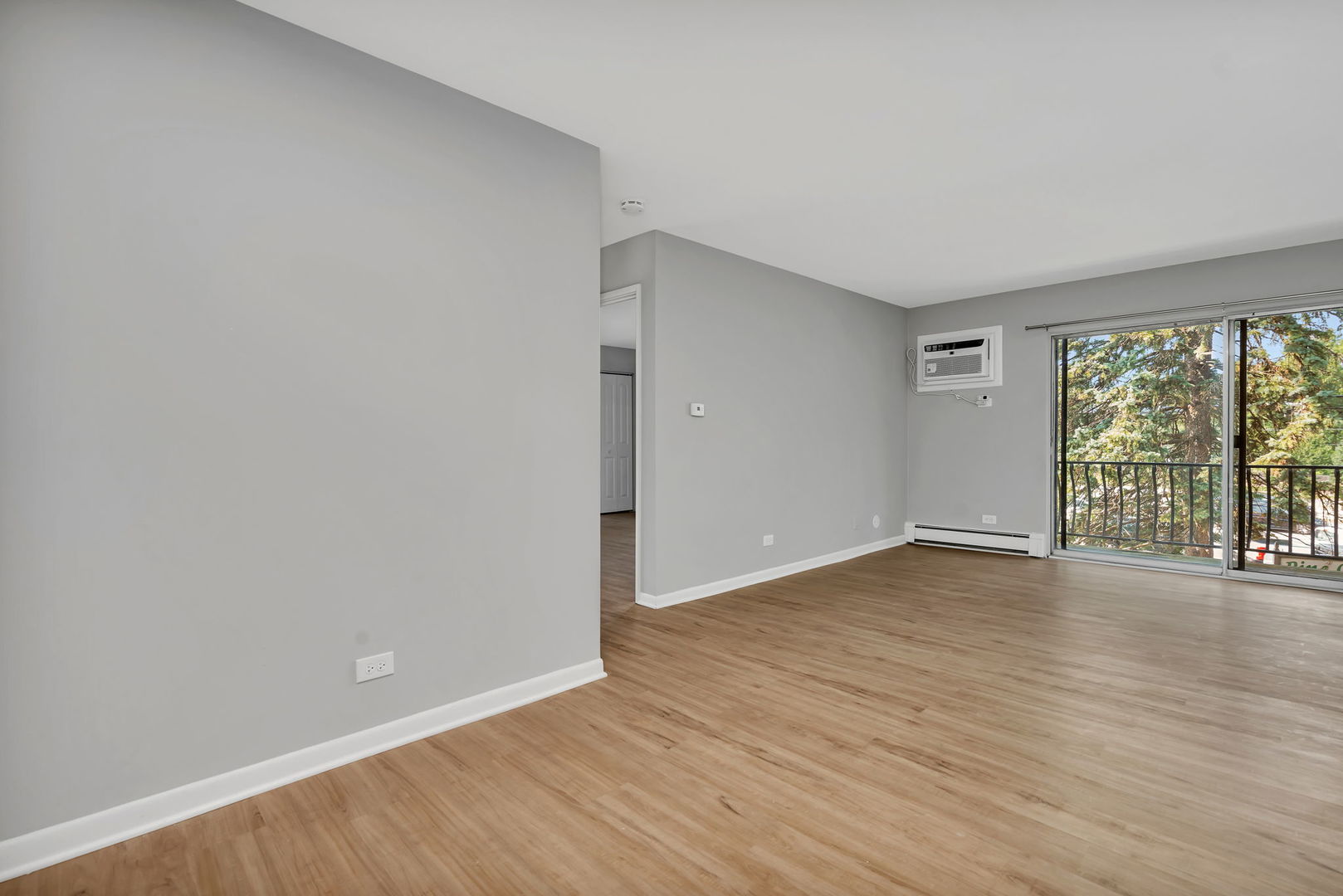 909 Plainfield Road #12, Darien, IL 60561