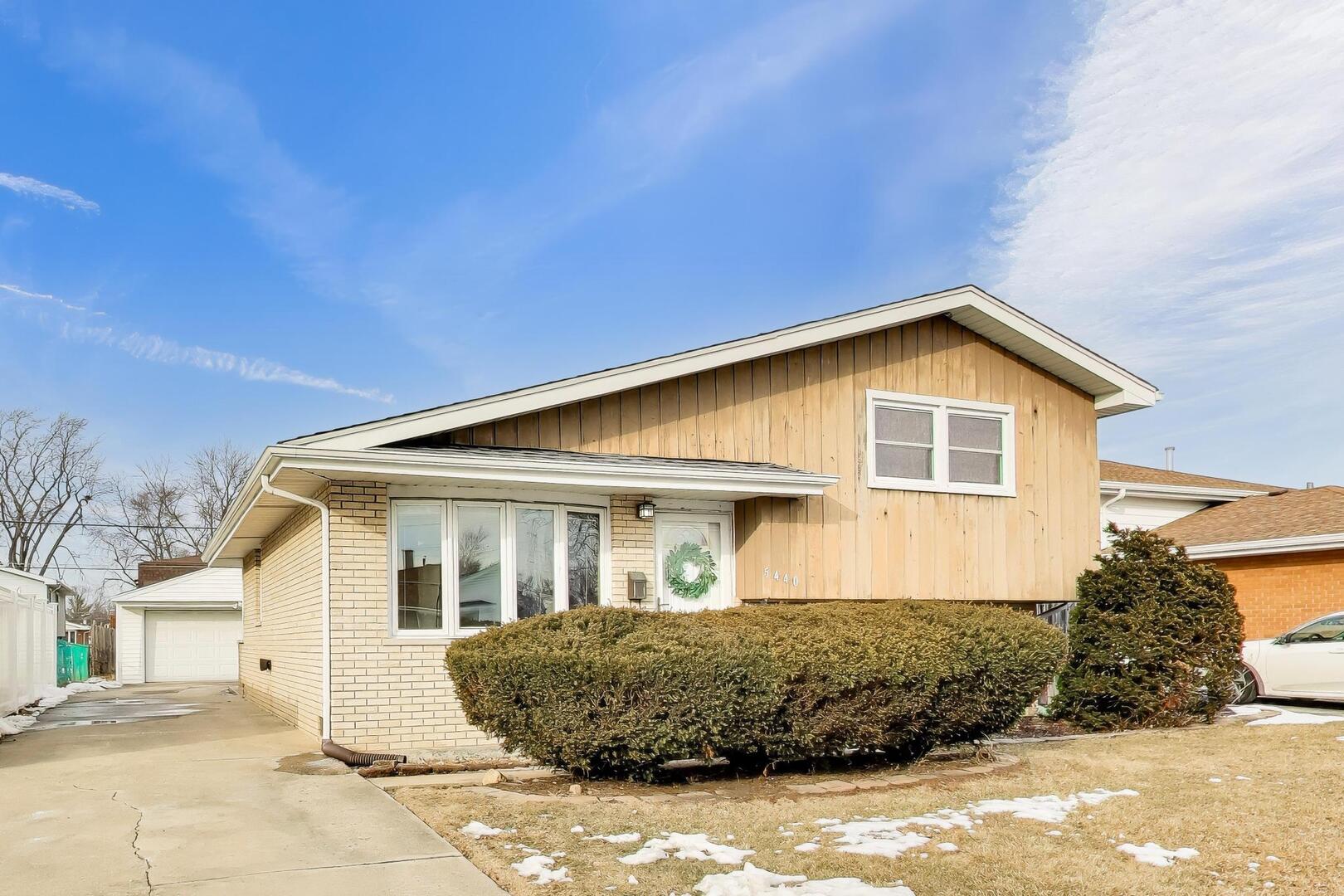 5440 138th Street, Crestwood, IL 60418