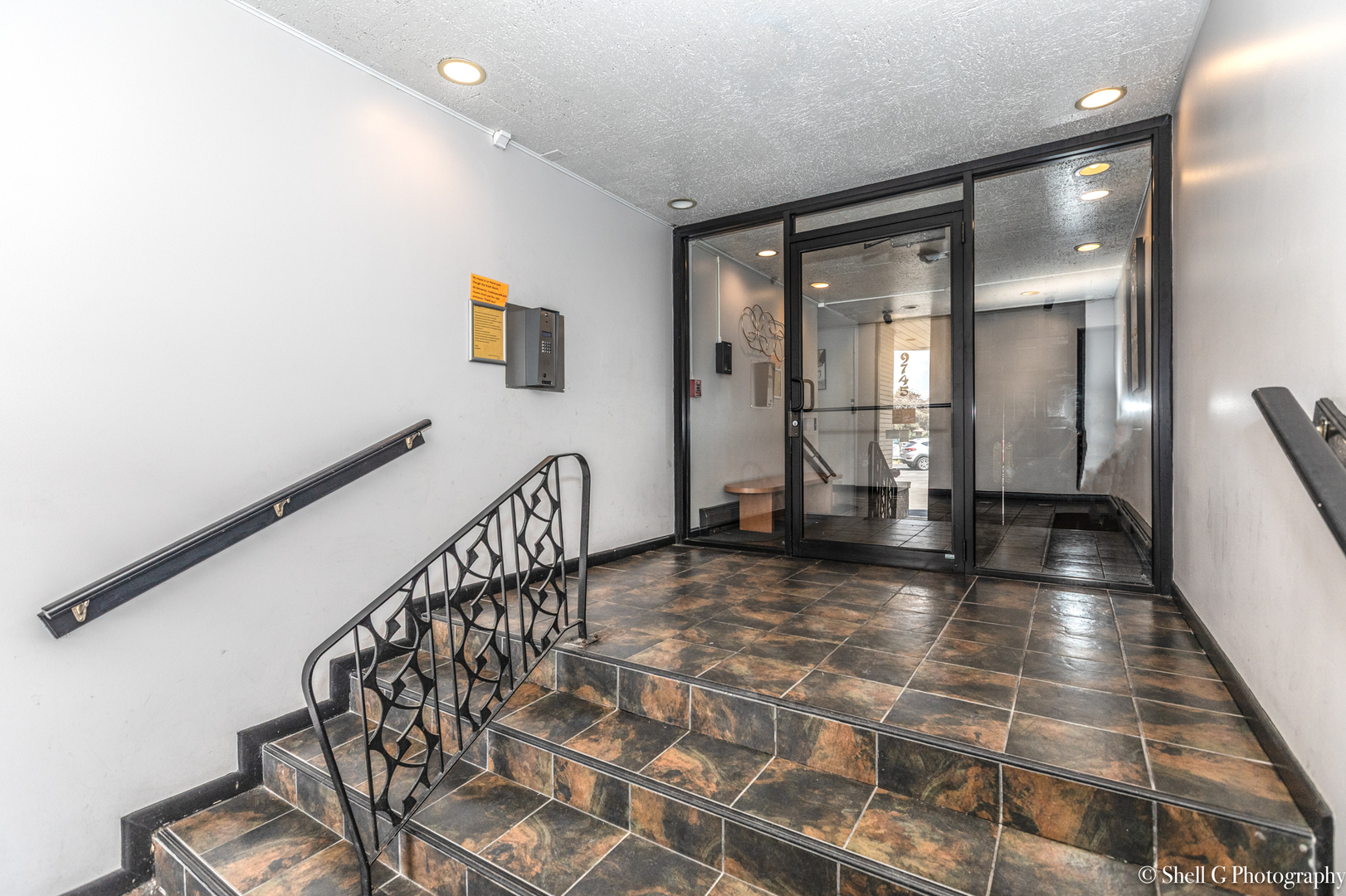 9745 S Karlov Avenue #607, Oak Lawn, IL 60453