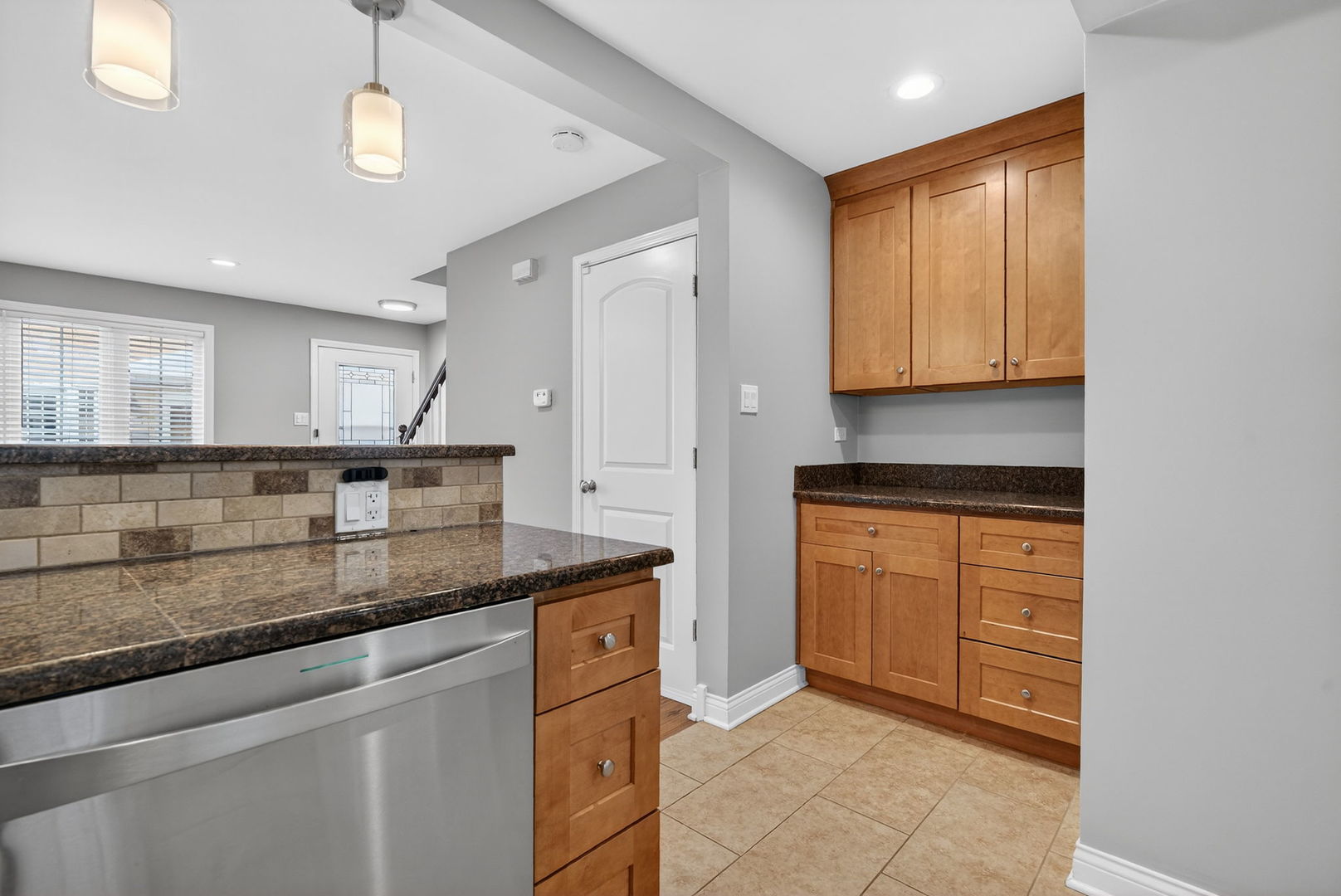 15 S Waiola Avenue #6, La Grange, IL 60525