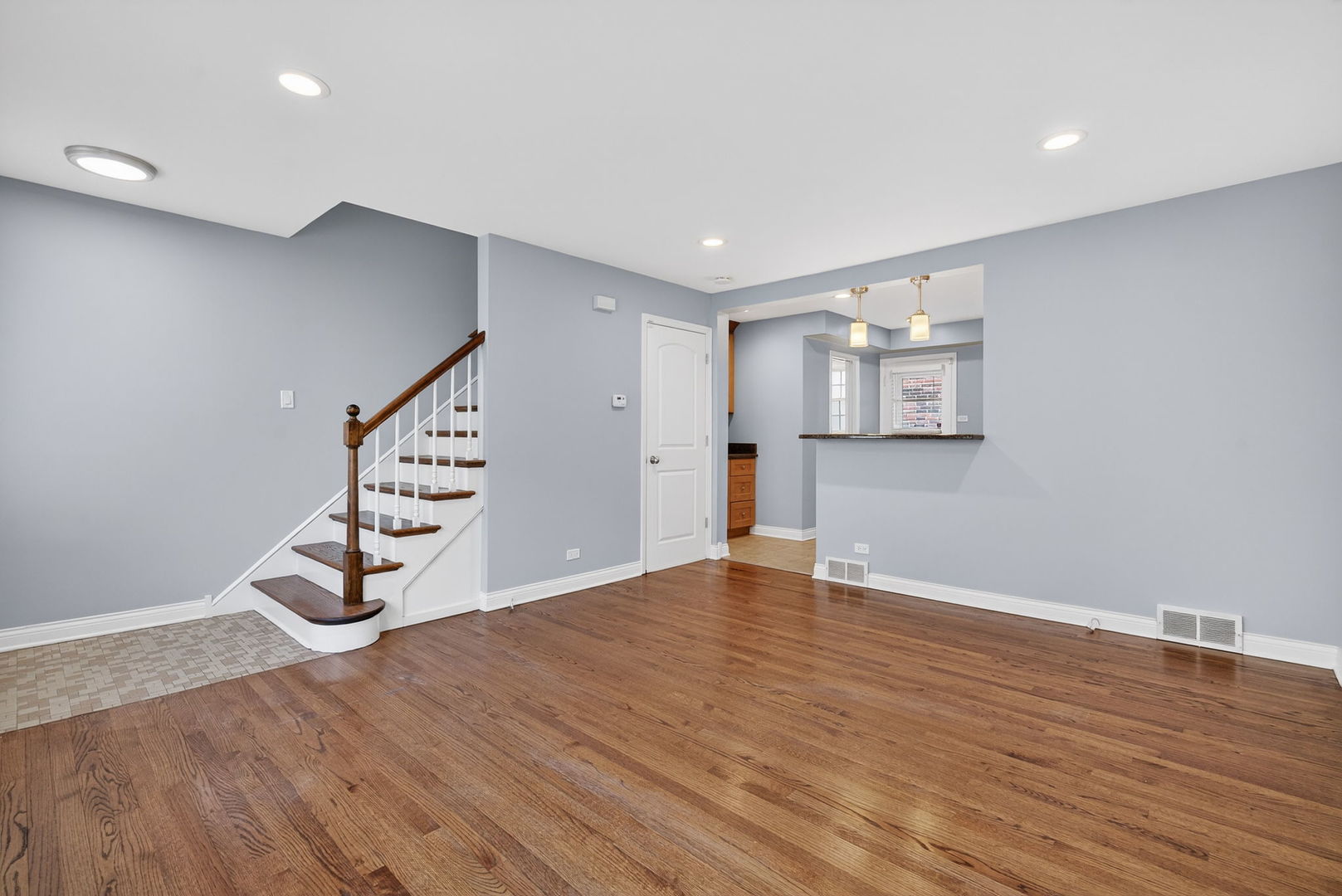 15 S Waiola Avenue #6, La Grange, IL 60525