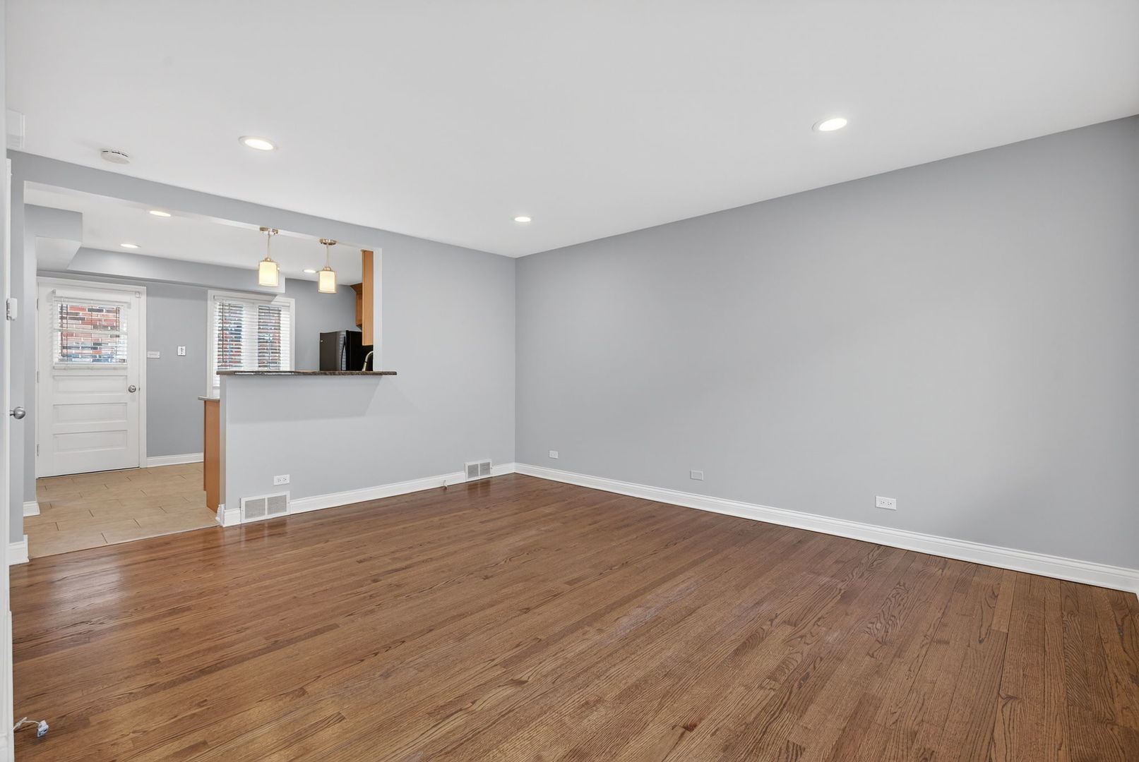 15 S Waiola Avenue #6, La Grange, IL 60525