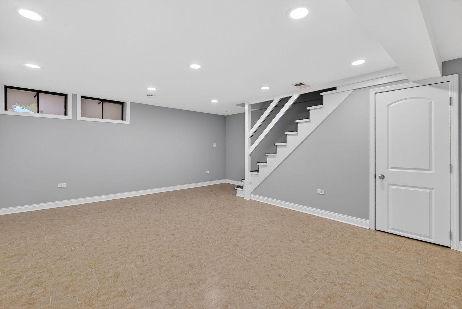 15 S Waiola Avenue #6, La Grange, IL 60525