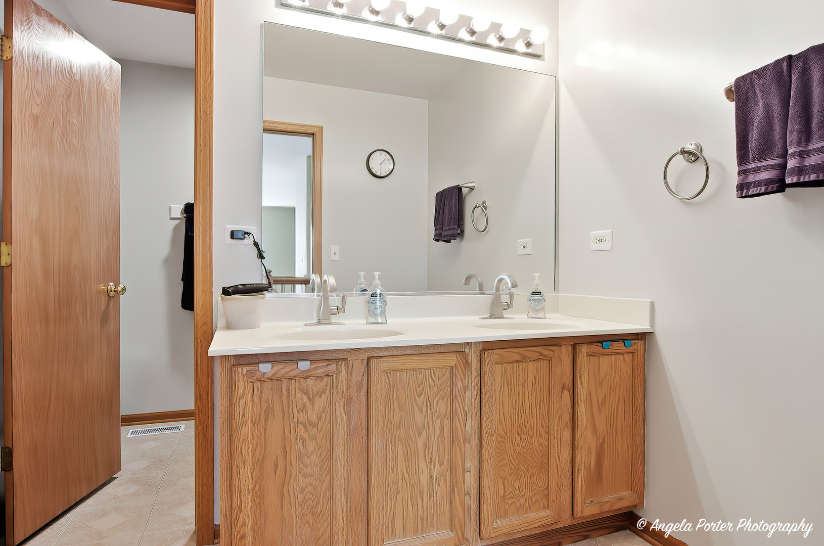 1949 W Windsor Drive, Round Lake, IL 60073