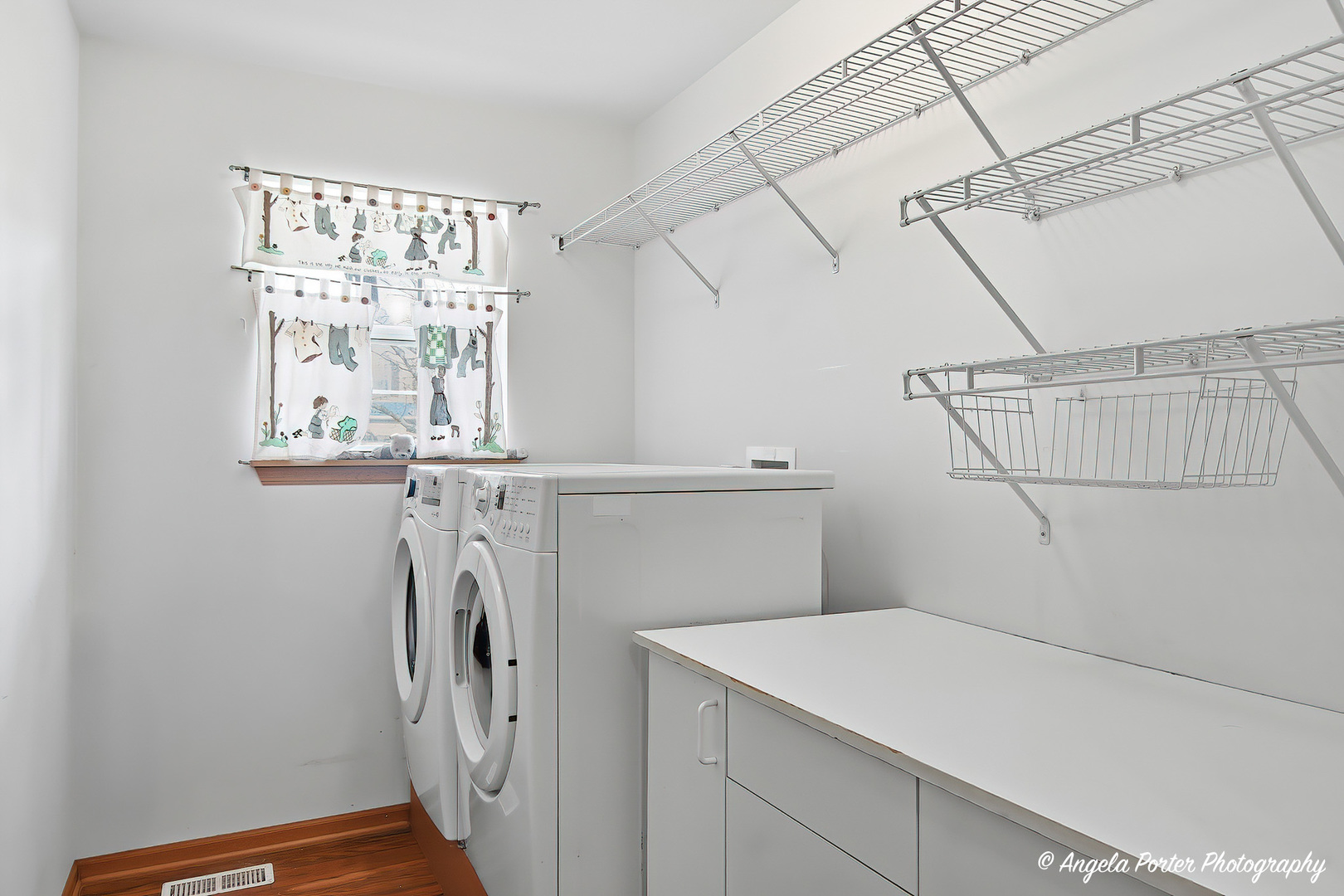 1949 W Windsor Drive, Round Lake, IL 60073