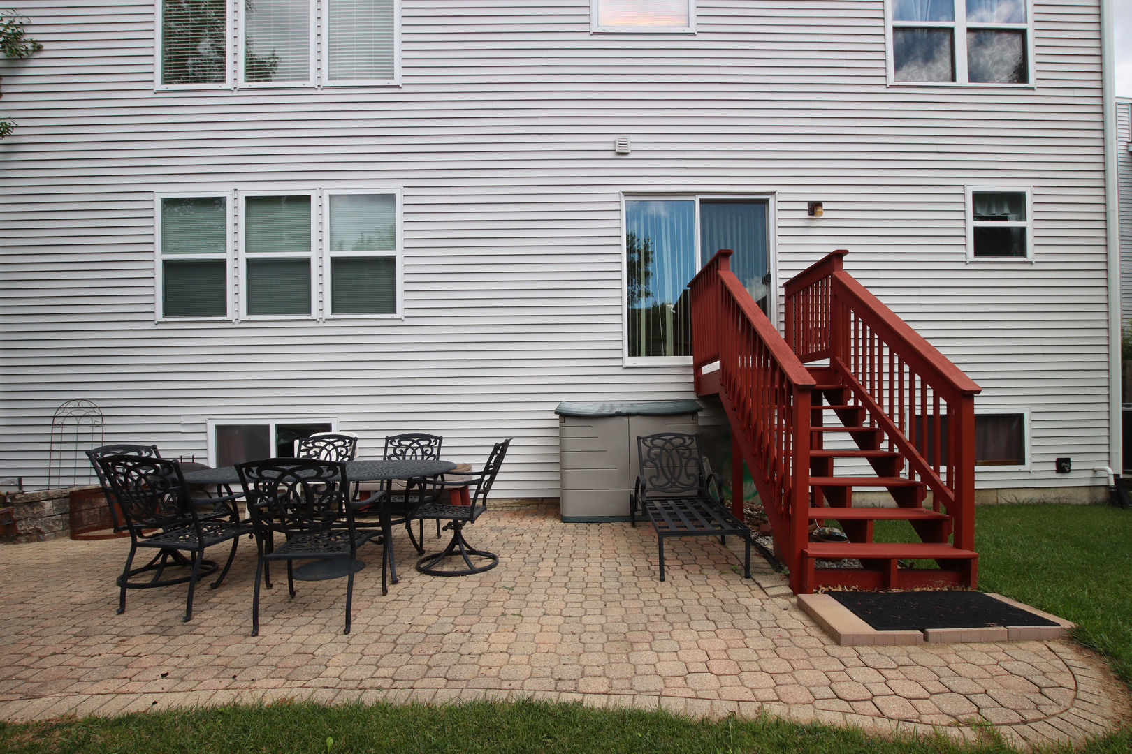 1949 W Windsor Drive, Round Lake, IL 60073