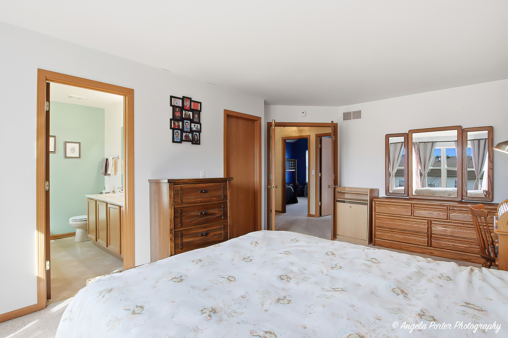 1949 W Windsor Drive, Round Lake, IL 60073