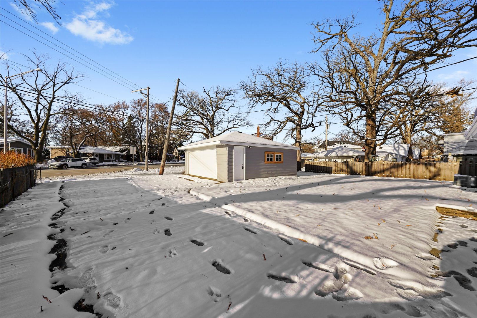 9624 W Shore Drive #9624, Oak Lawn, IL 60453