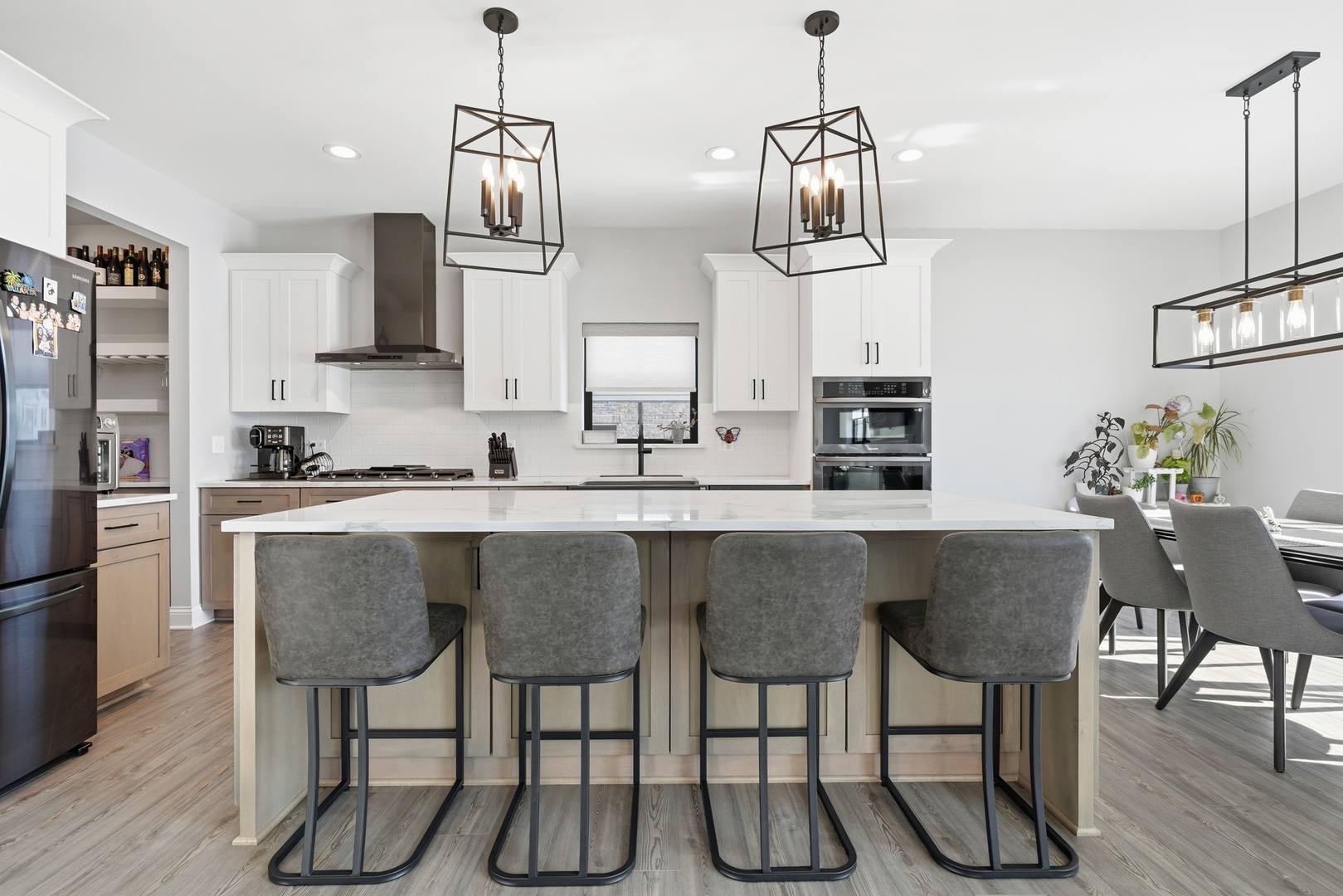 12890 Collina Lane, Lemont, IL 60439