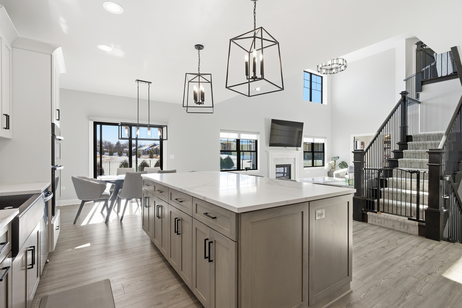 12890 Collina Lane, Lemont, IL 60439