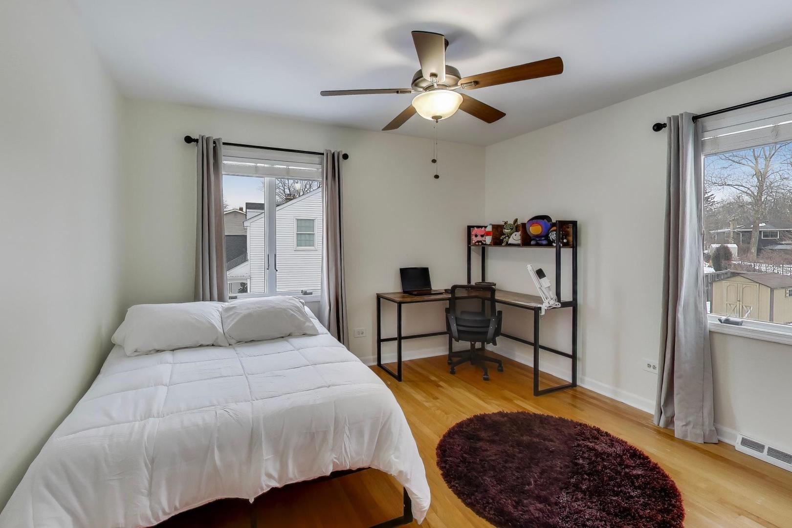 1605 Burning Trail, Wheaton, IL 60189