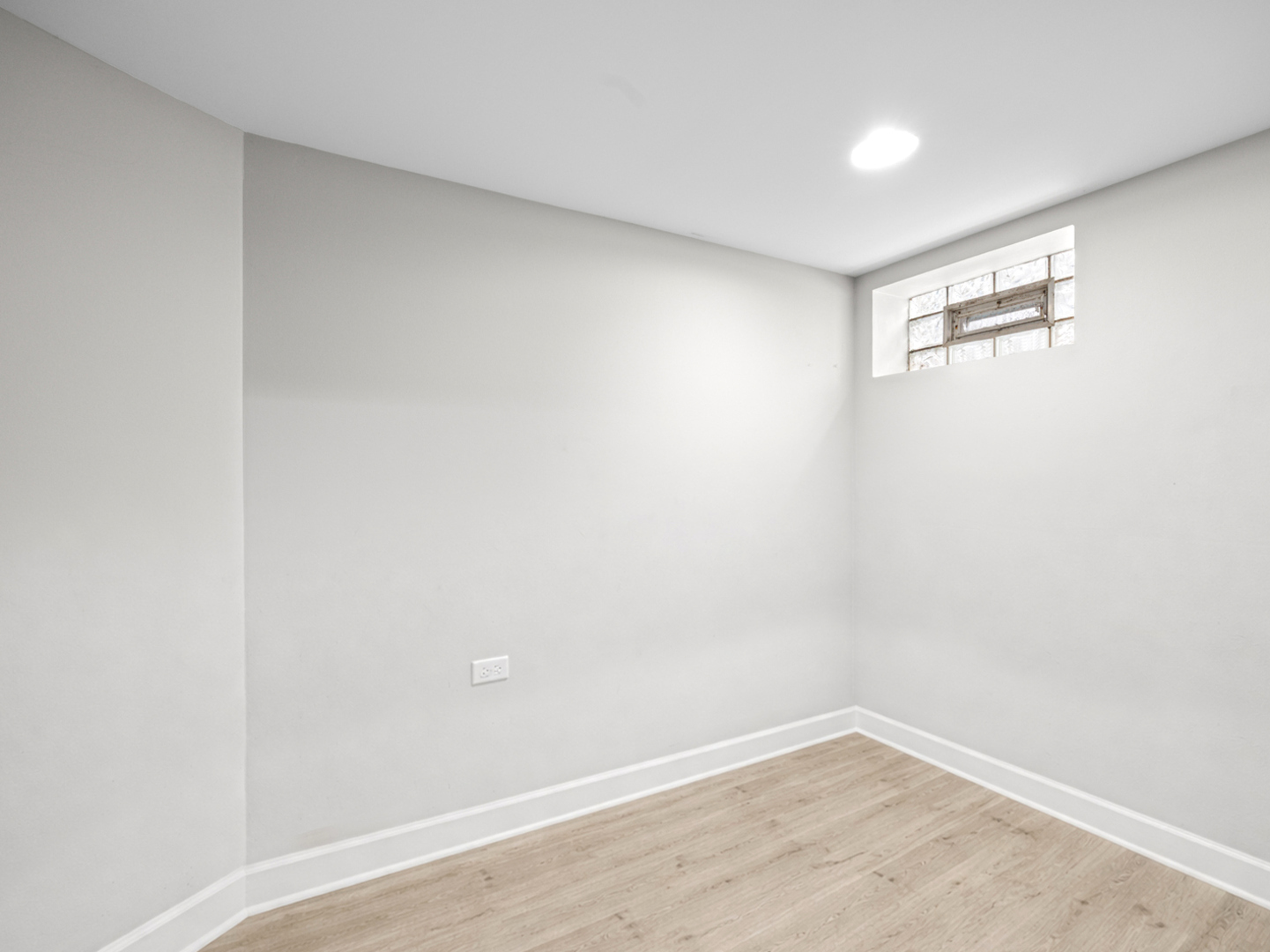 North Riverside, IL 60546