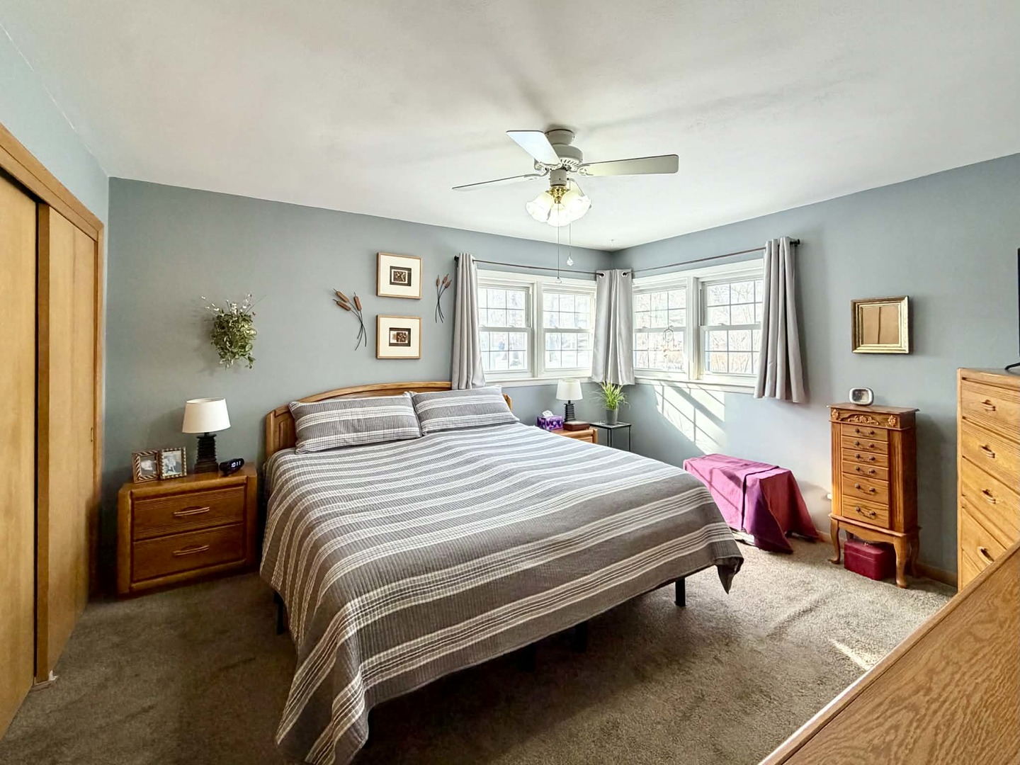 37610 N Holdridge Avenue, Beach Park, IL 60087