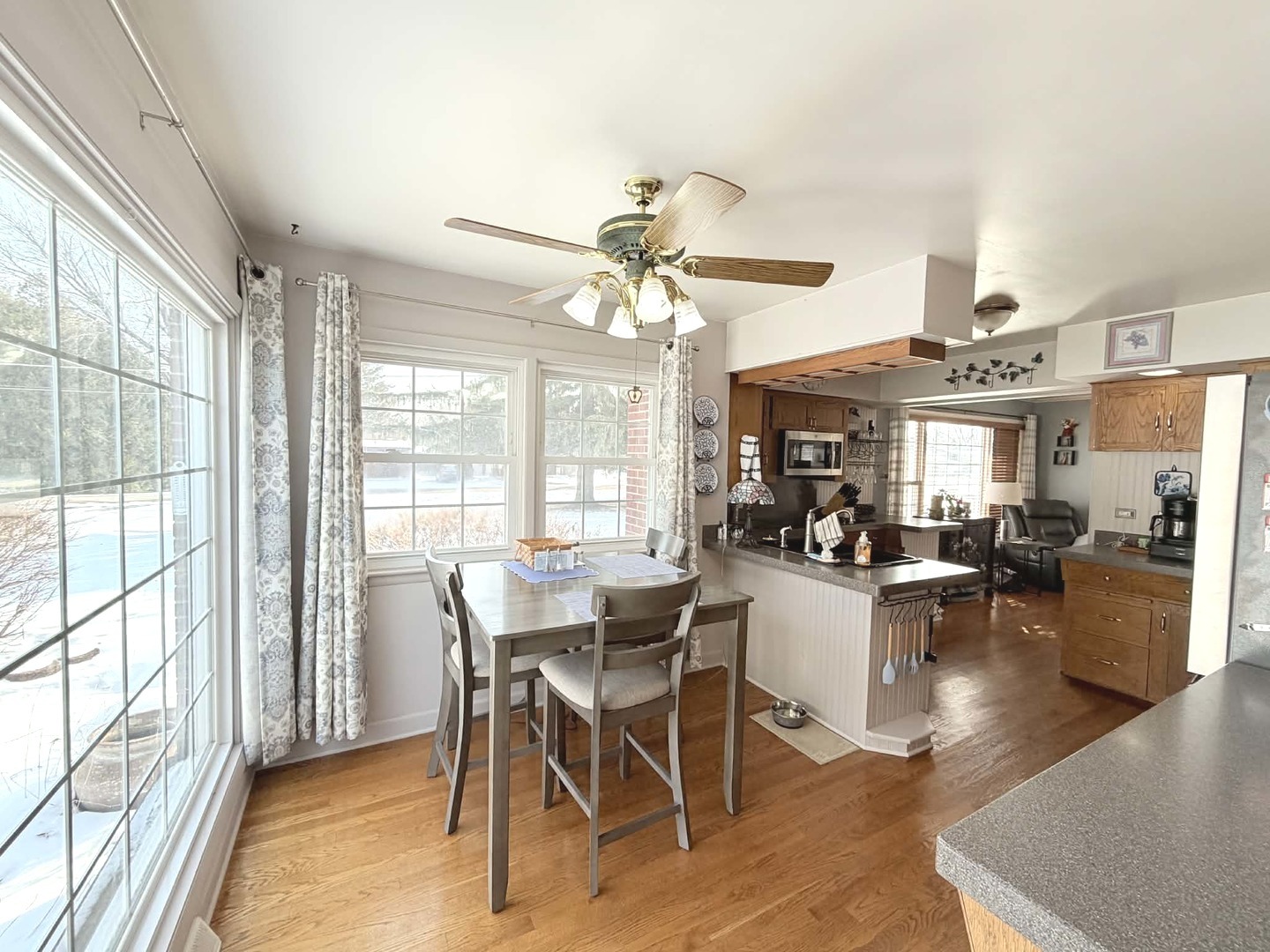 37610 N Holdridge Avenue, Beach Park, IL 60087