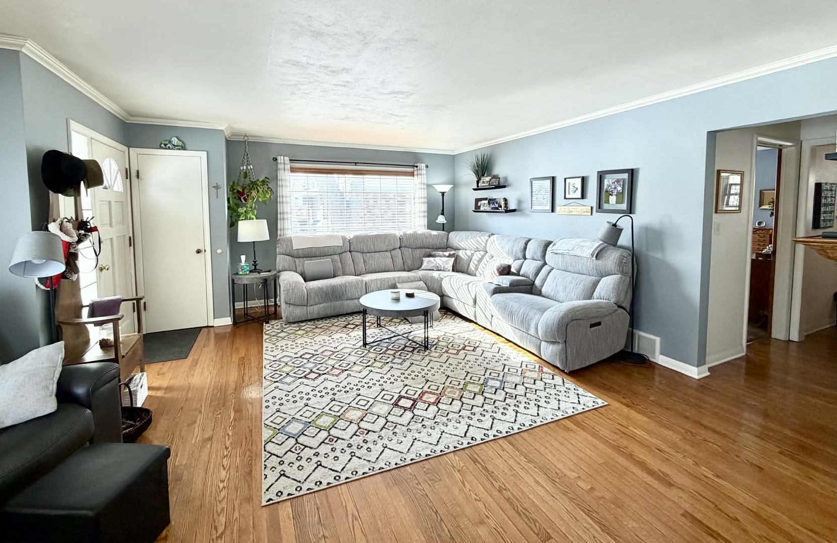 37610 N Holdridge Avenue, Beach Park, IL 60087