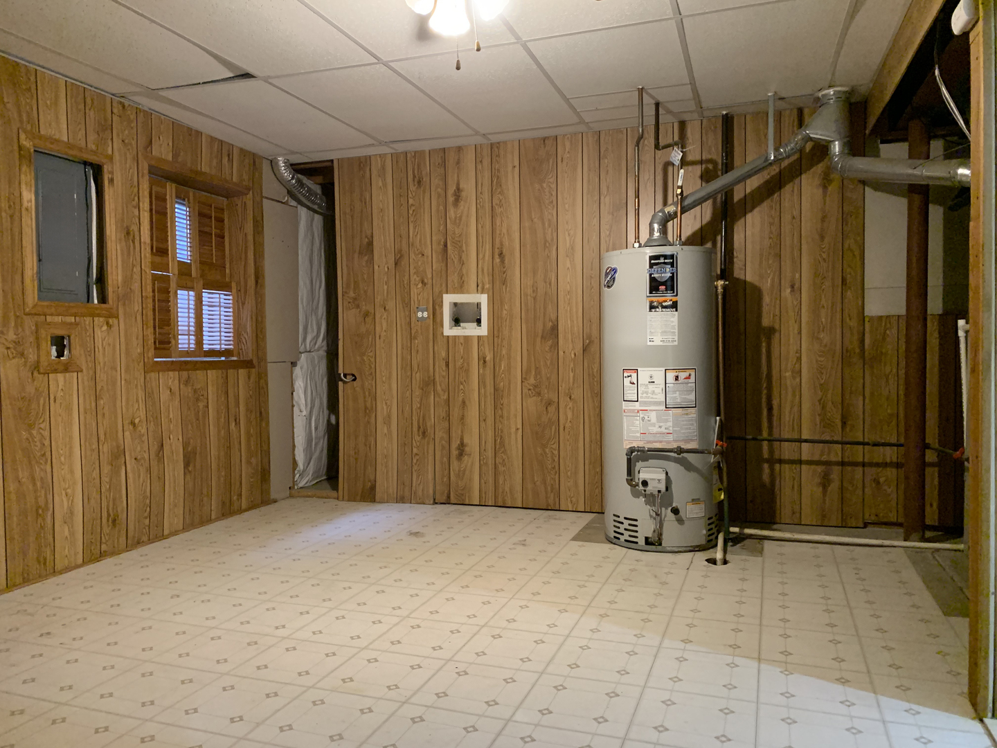 2472 Fox Drive, Aurora, IL 60506