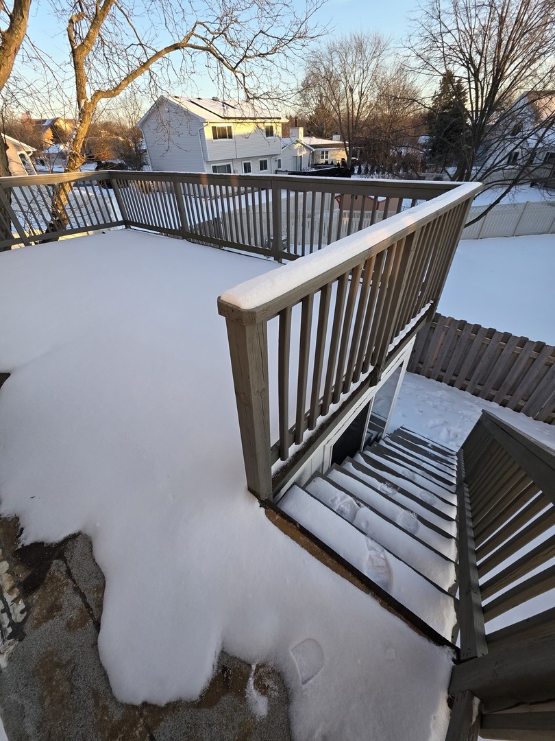 1195 Old Timber Court, Hoffman Estates, IL 60192