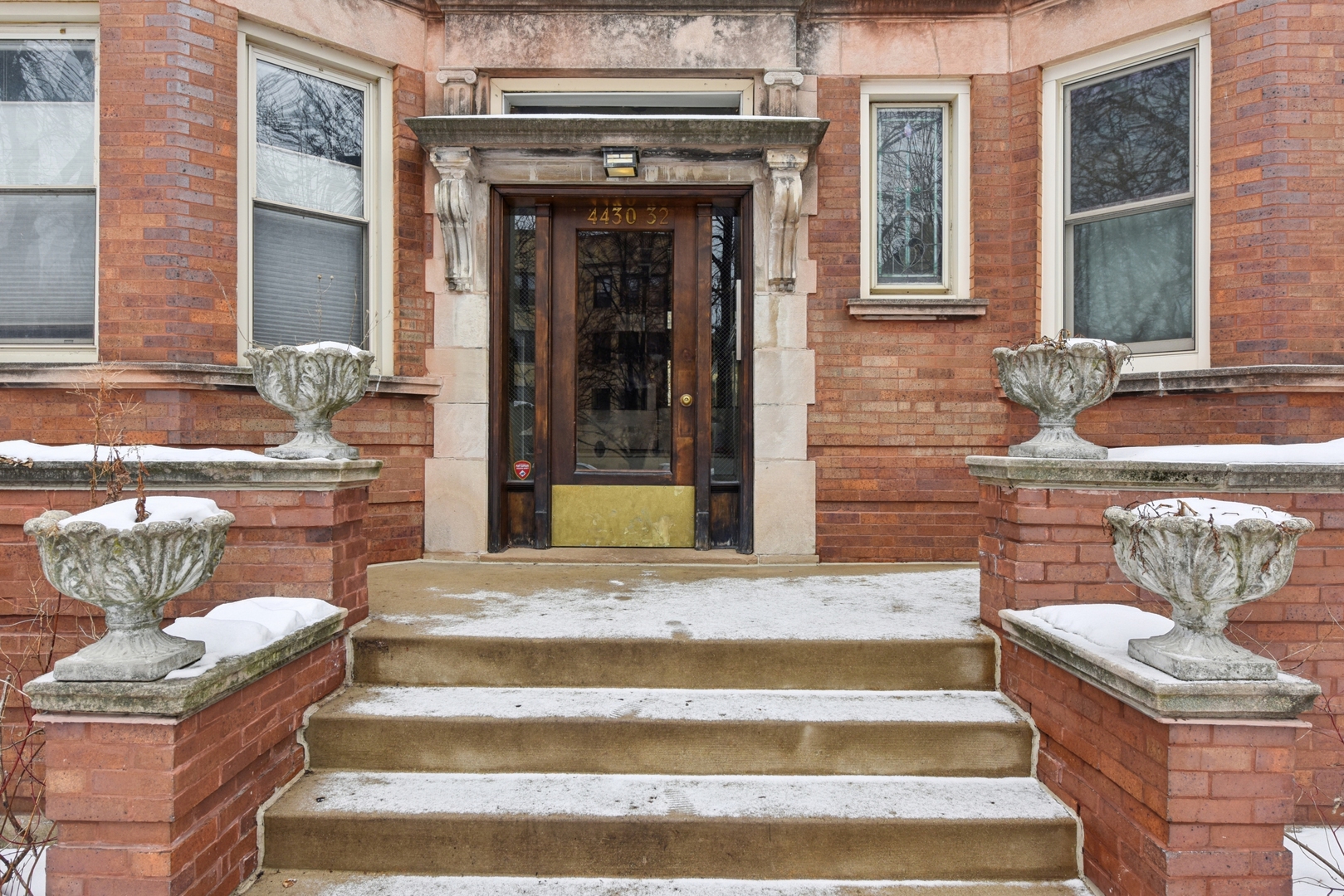 4432 N Winchester Avenue #2N, Chicago, IL 60640