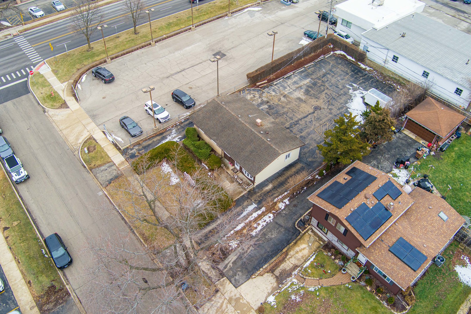 205 Pinecroft Drive, Roselle, IL 60172