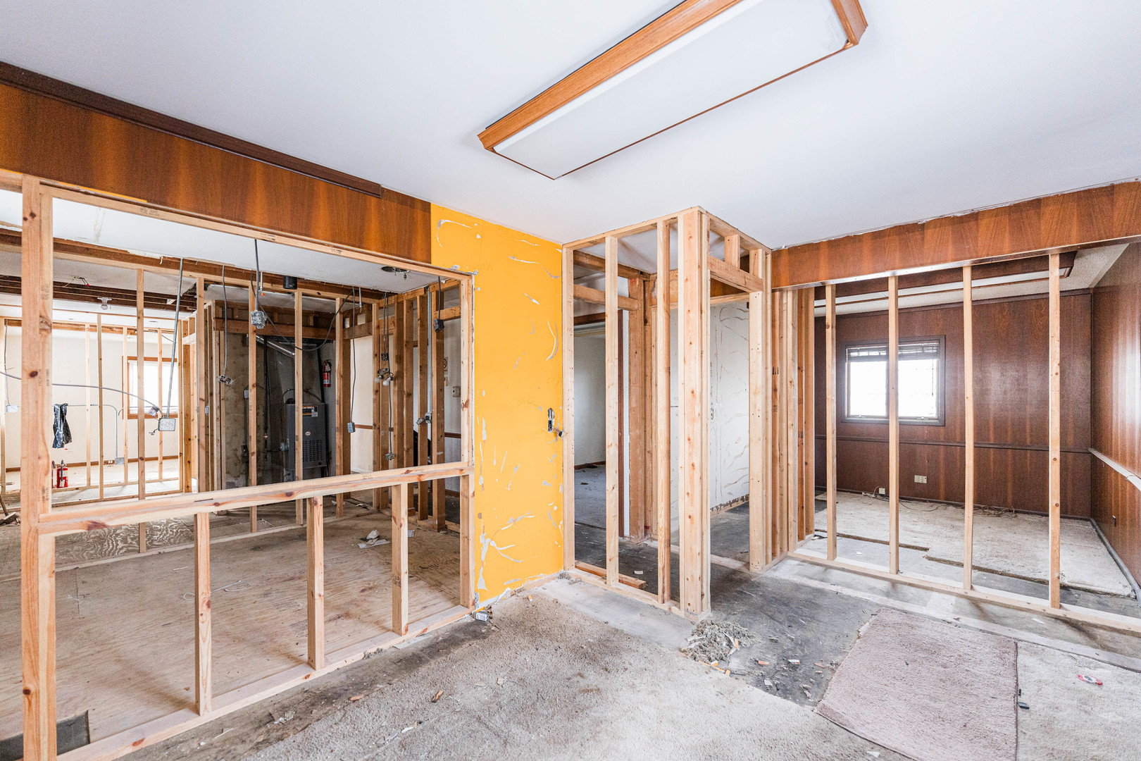 205 Pinecroft Drive, Roselle, IL 60172