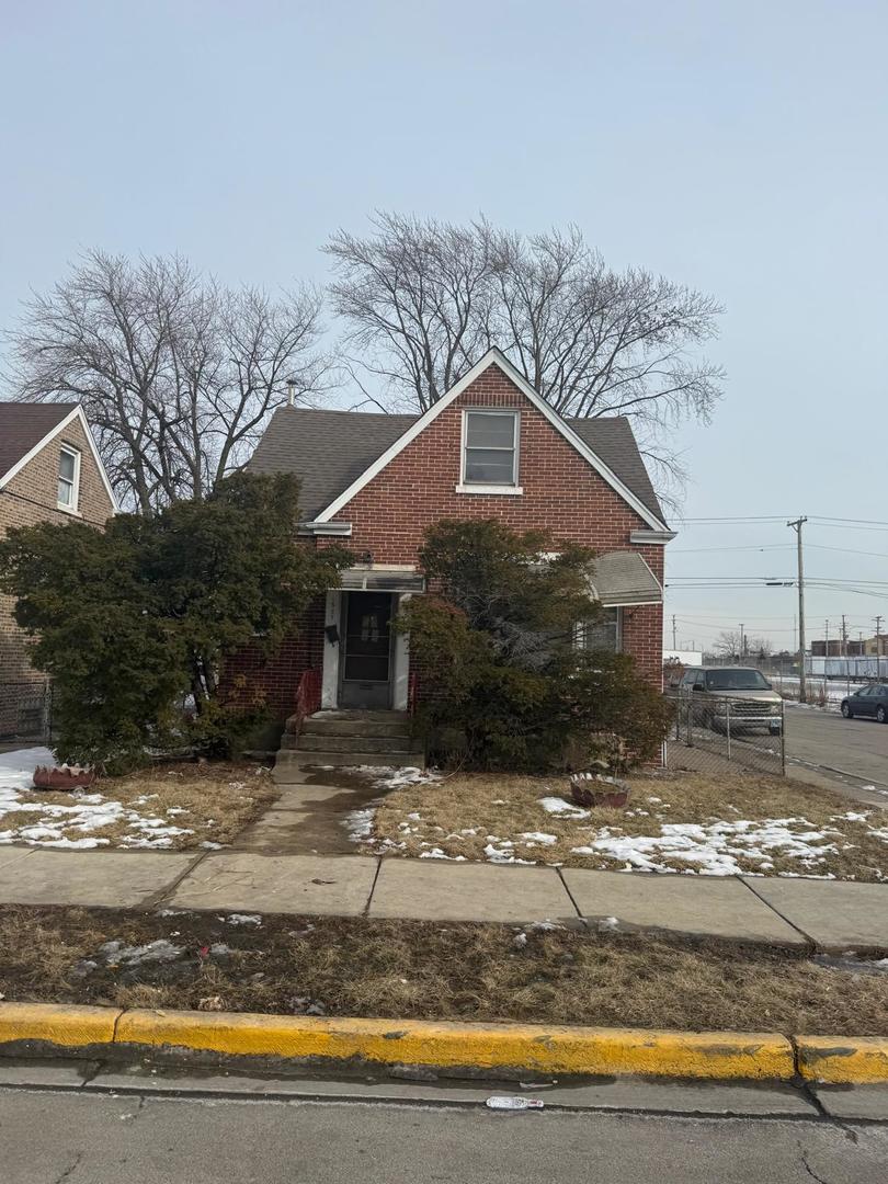 1527 S Central Avenue, Cicero, IL 60804