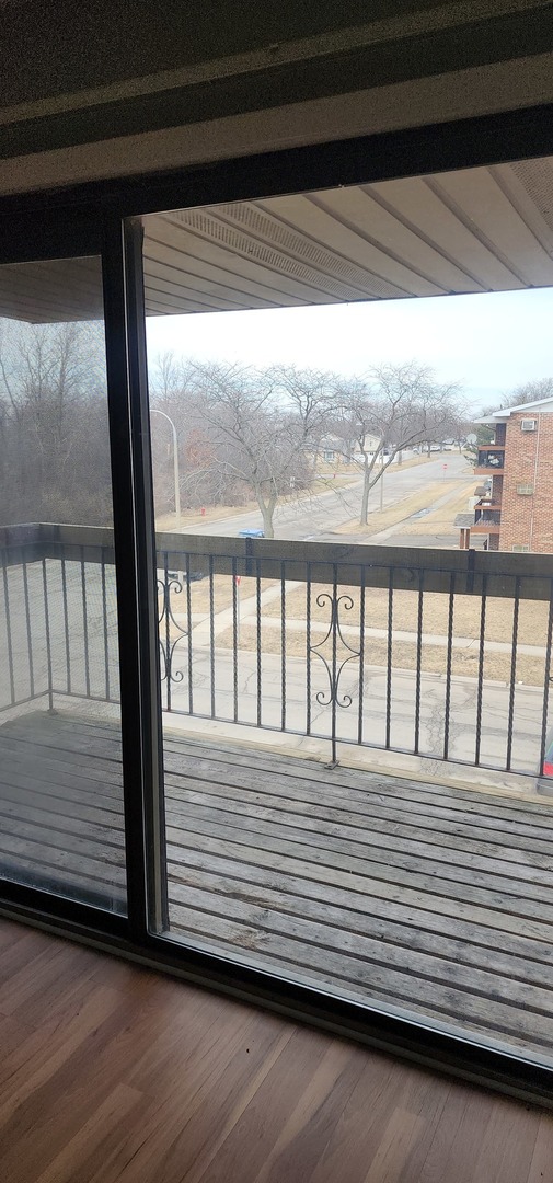 4561 Heartland Drive #3F, Richton Park, IL 60471