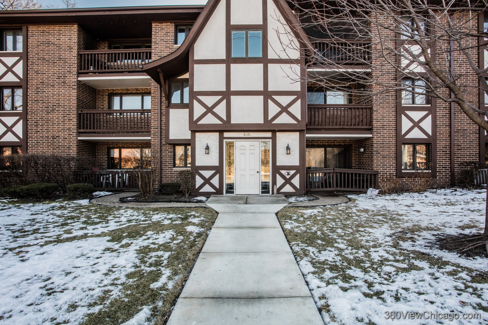 8415 W 95th Street #24, Hickory Hills, IL 60457