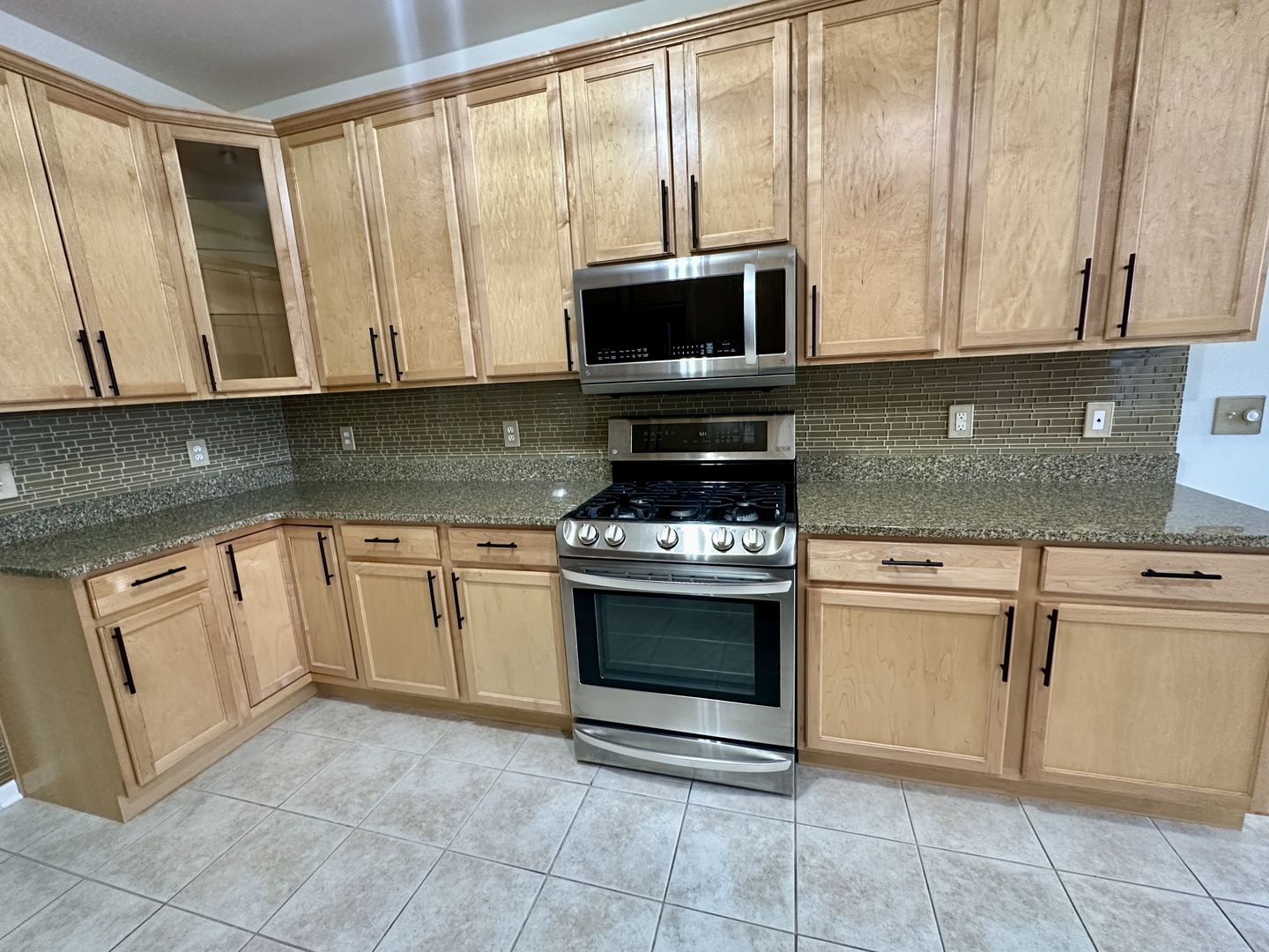 1308 Charlevoix Way, Schererville, IN 46375