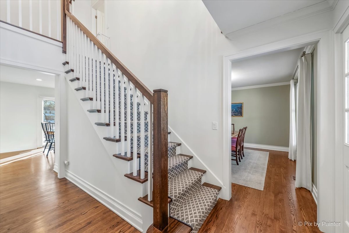 315 Minear Drive, Libertyville, IL 60048