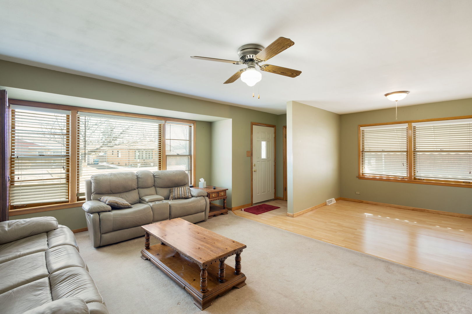 702 Willow Drive, Chicago Heights, IL 60411