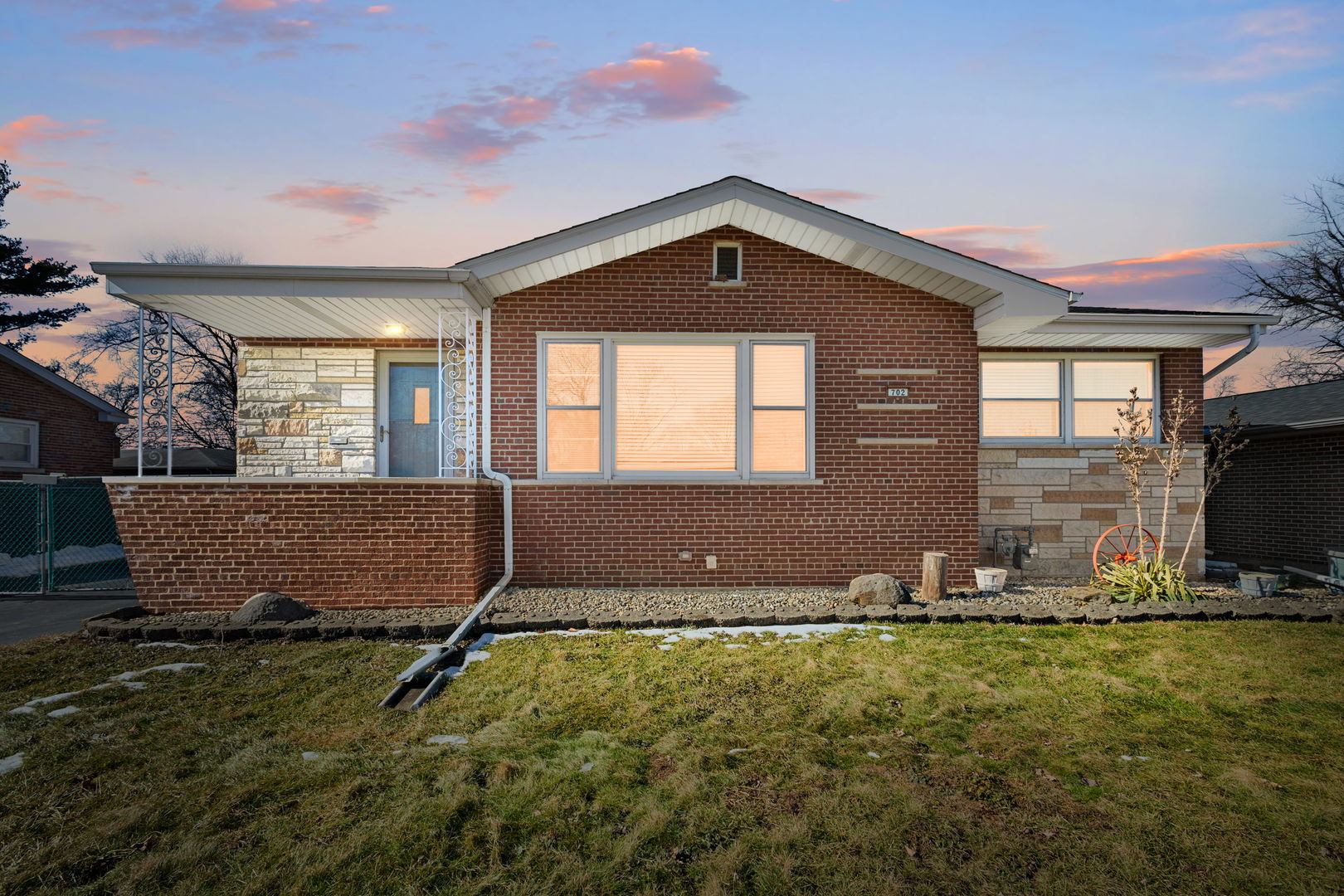 702 Willow Drive, Chicago Heights, IL 60411