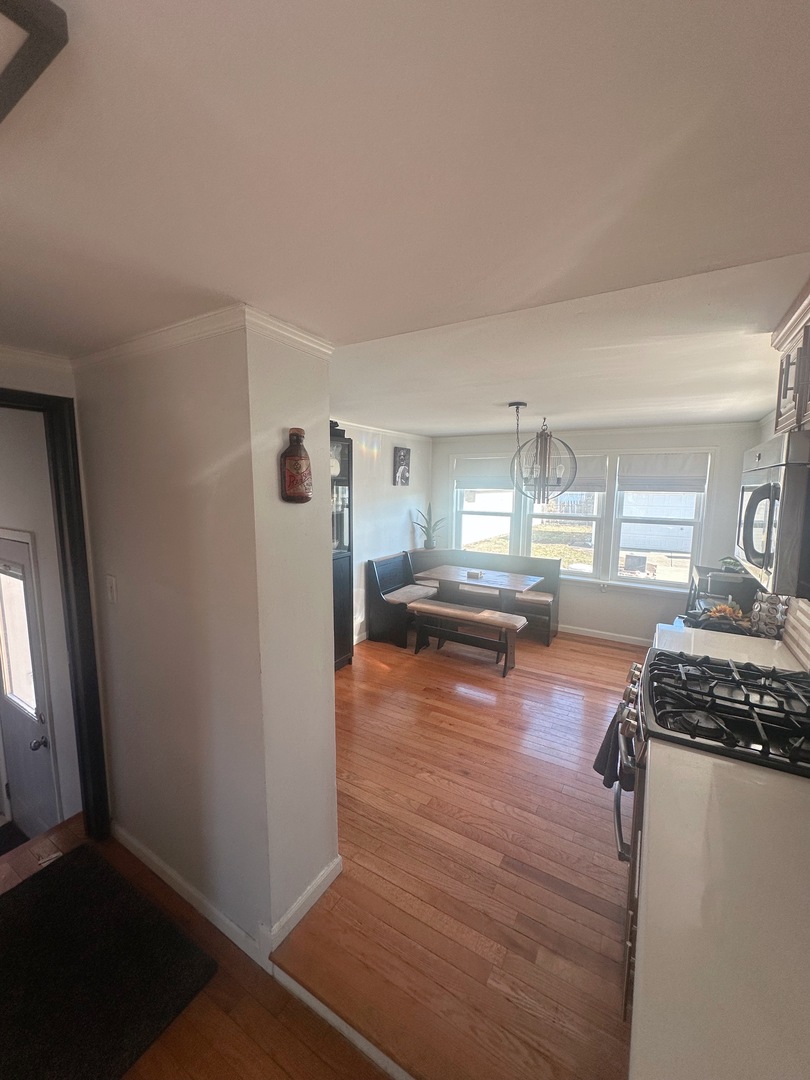 5749 S Nordica Avenue, Chicago, IL 60638