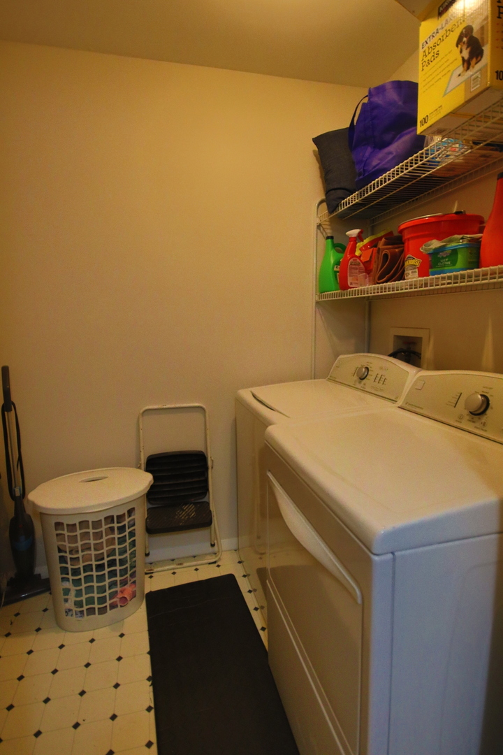 9024 W 140th Street #3B, Orland Park, IL 60462