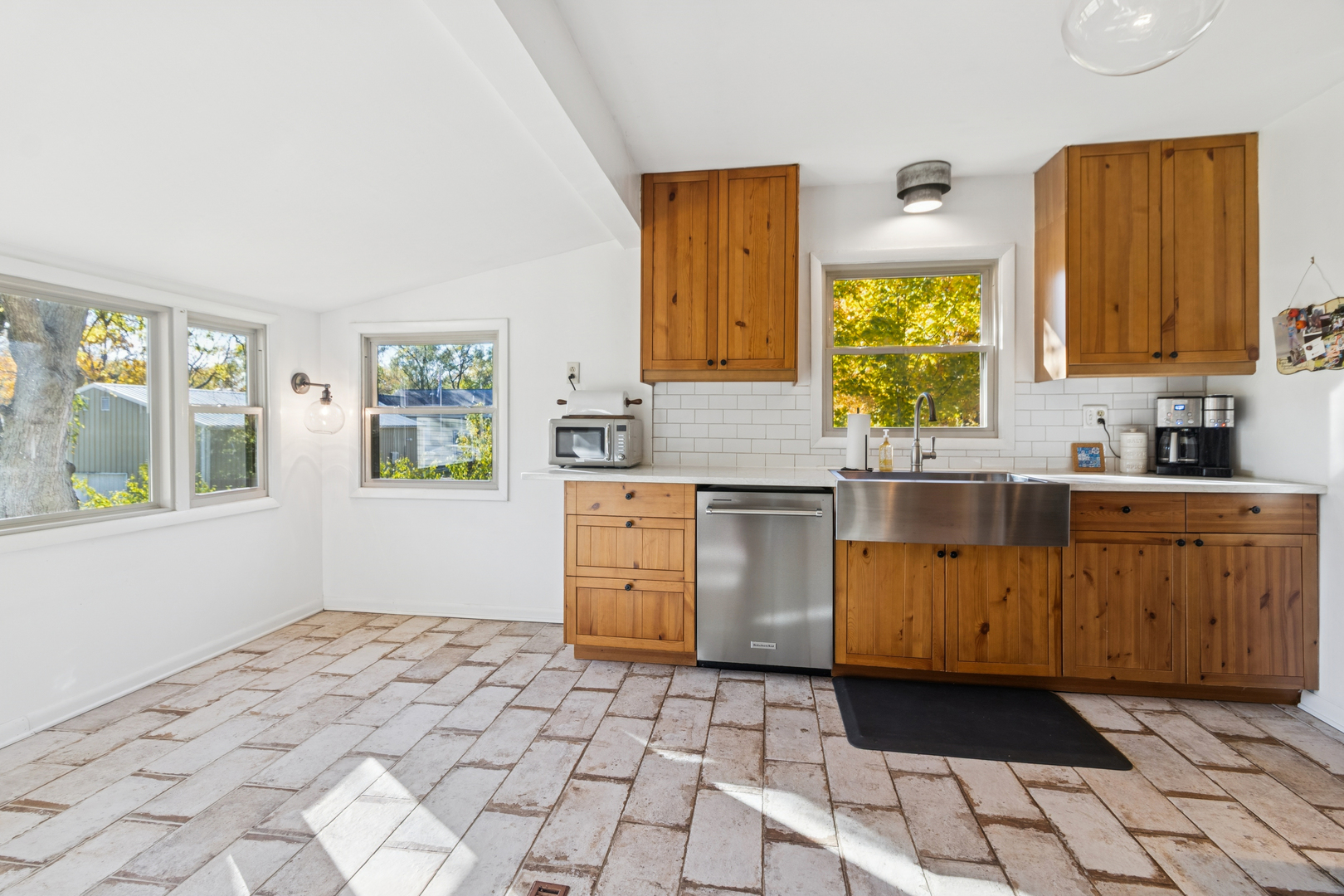 5531 W Hilltop Road, Monee, IL 60449