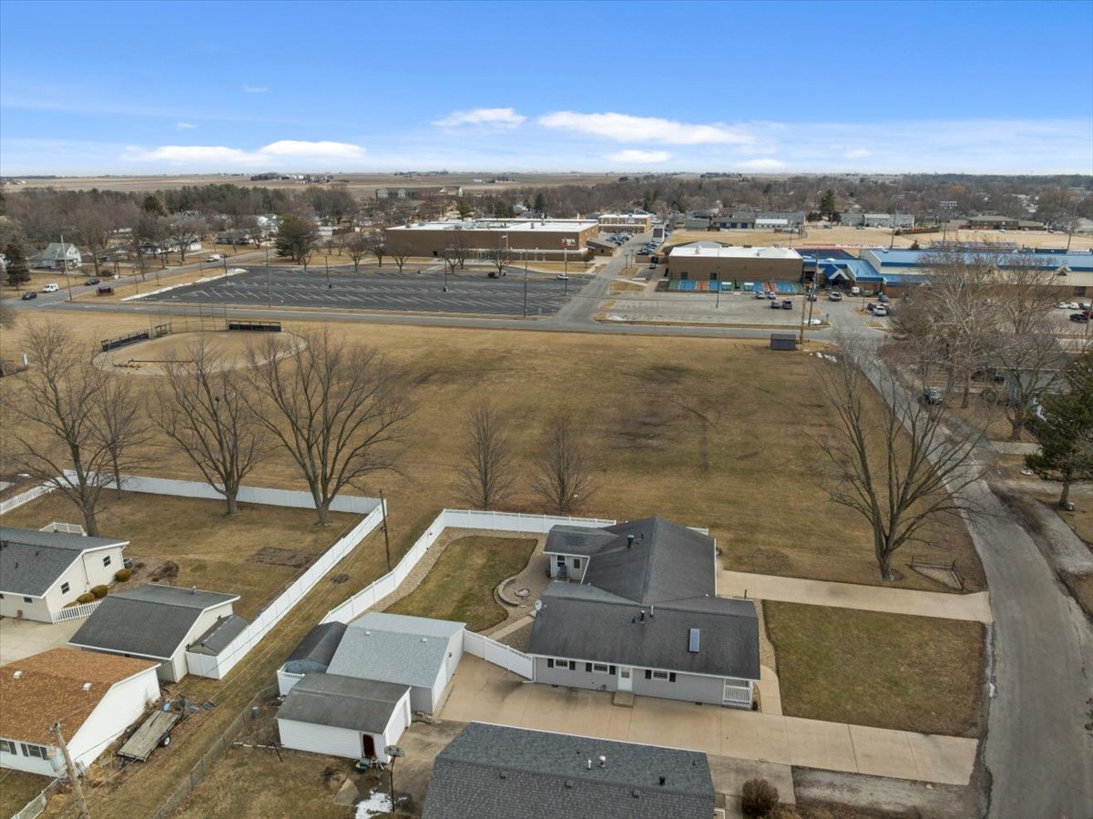 709 E Meade Street, Pontiac, IL 61764