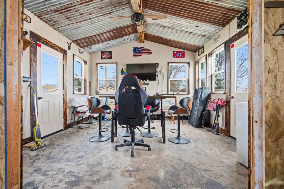 709 E Meade Street, Pontiac, IL 61764