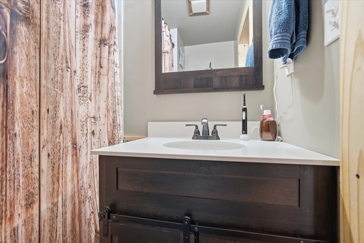 709 E Meade Street, Pontiac, IL 61764