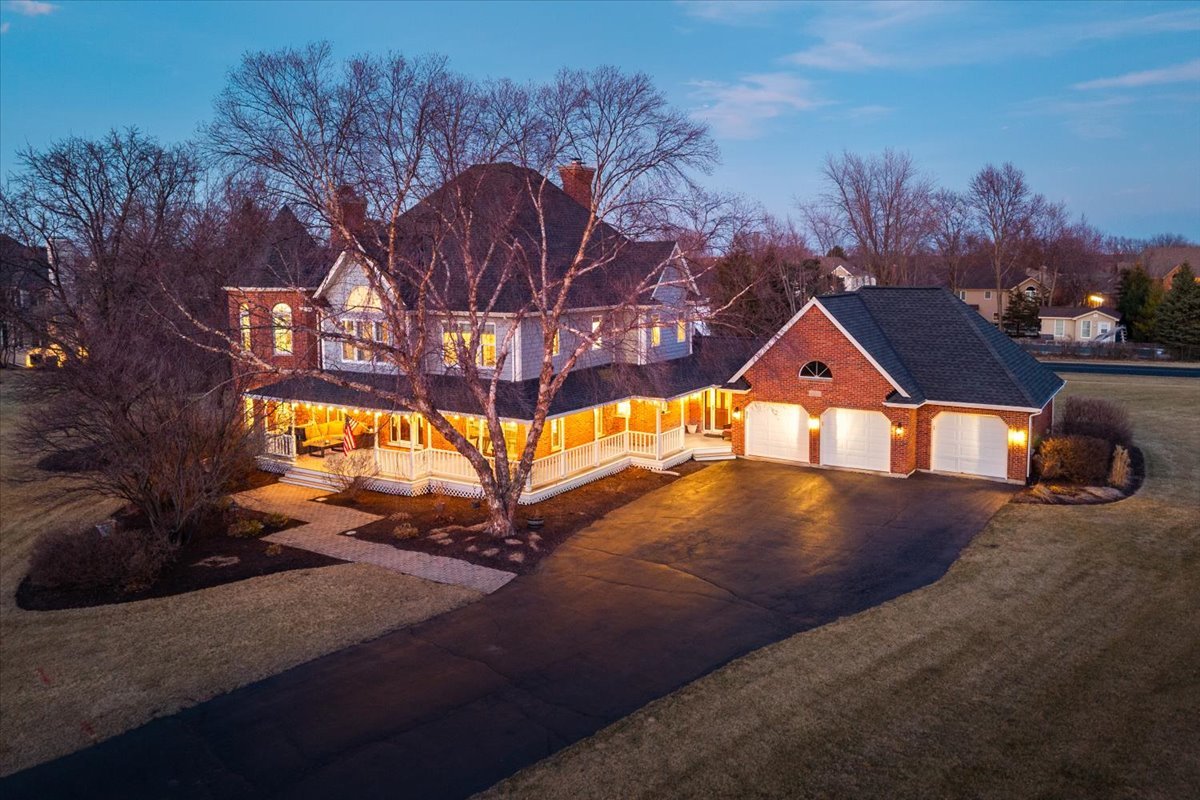 9S271 Stearman Drive, Naperville, IL 60564