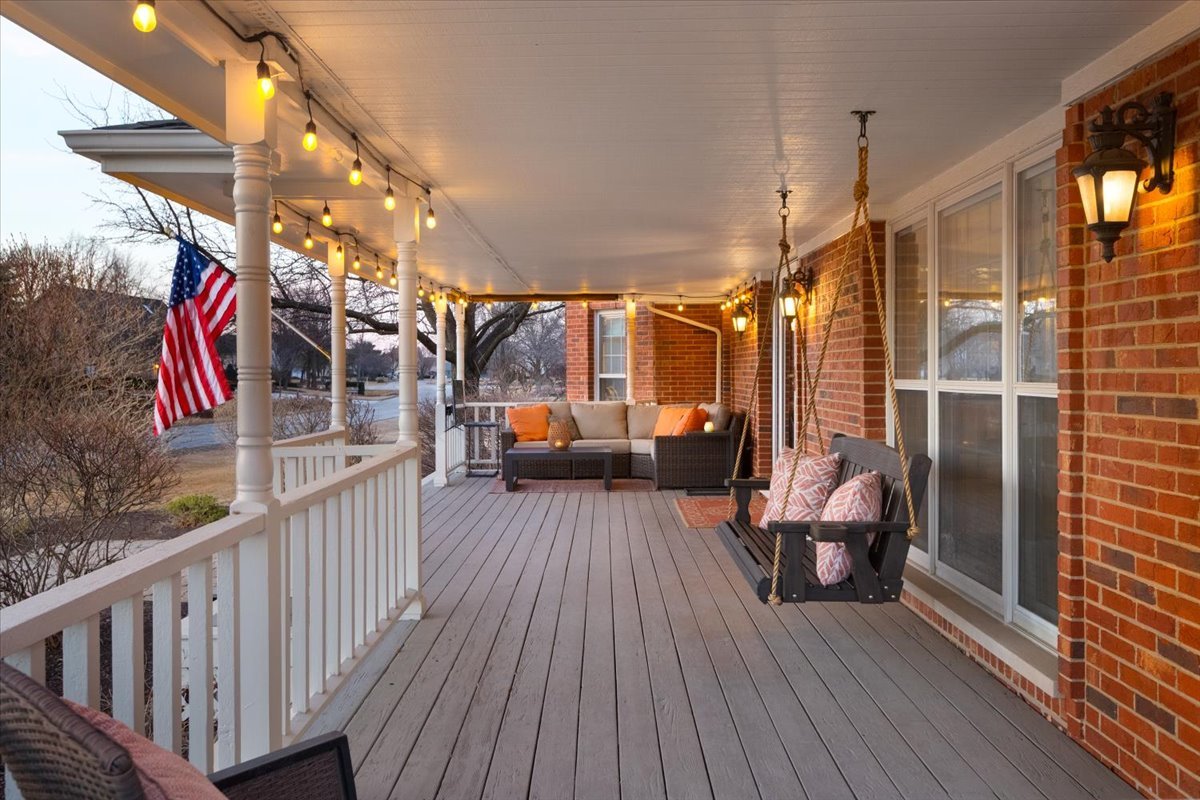 9S271 Stearman Drive, Naperville, IL 60564