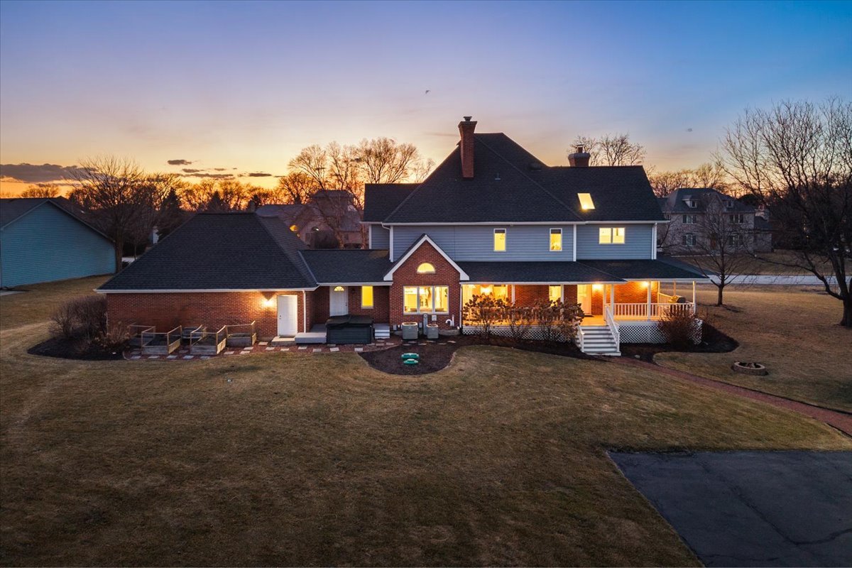 9S271 Stearman Drive, Naperville, IL 60564