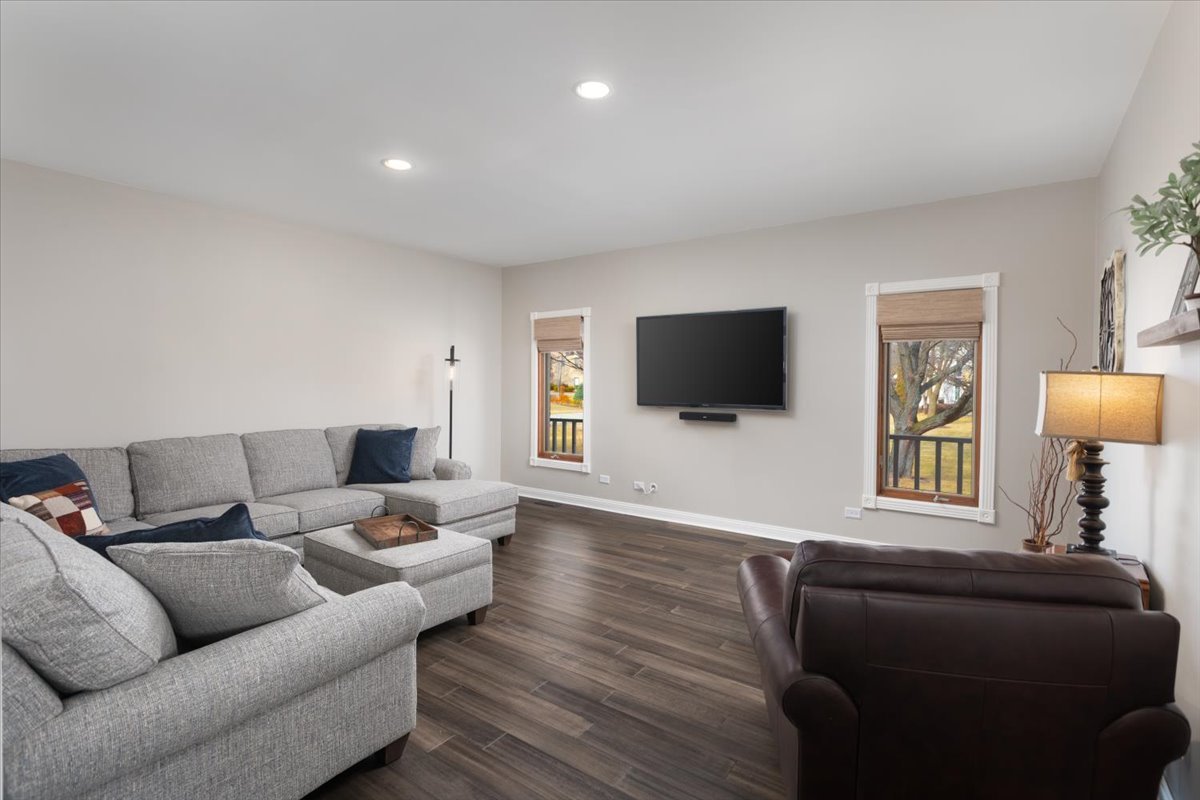 9S271 Stearman Drive, Naperville, IL 60564