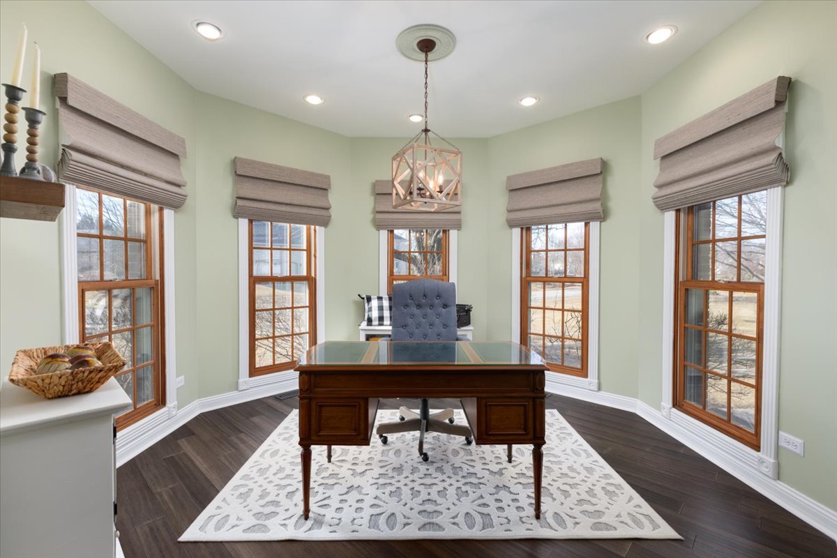 9S271 Stearman Drive, Naperville, IL 60564