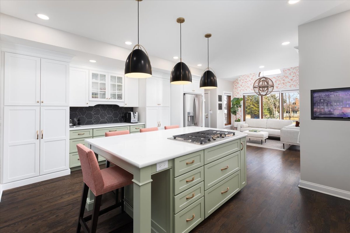 9S271 Stearman Drive, Naperville, IL 60564